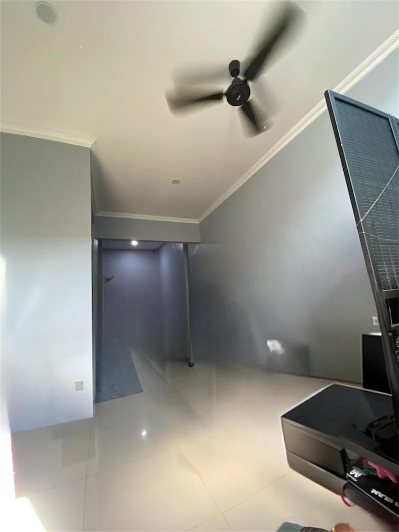 Rumah dalam cluster green hills estate ciputat