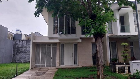 Dijual Rumah Pakuwon.indah The Mansion Semi Furnished Siap Huni Dekat Citraland, Graha Family