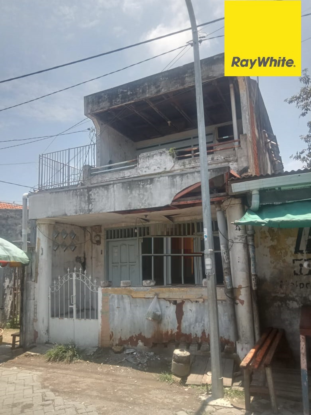Dijual Rumah 2 lantai di Jl Bogen Ploso Surabaya