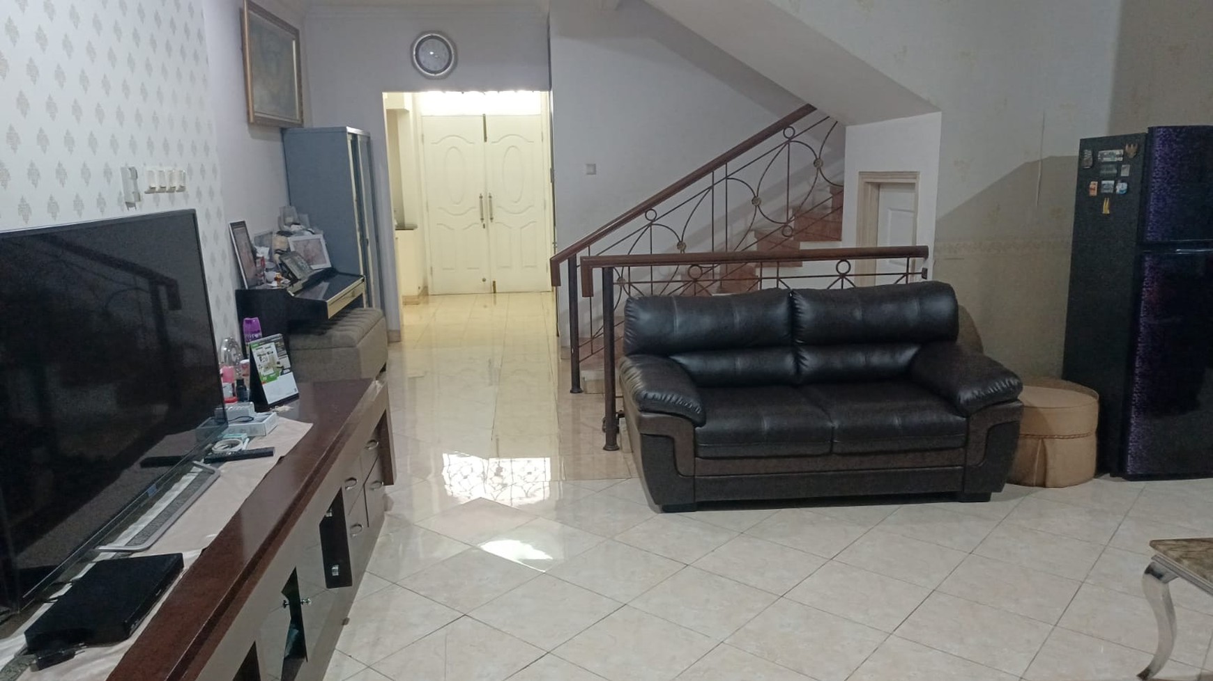 Rumah bagus di Perum Raffles Hills Cibubur Kota Depok