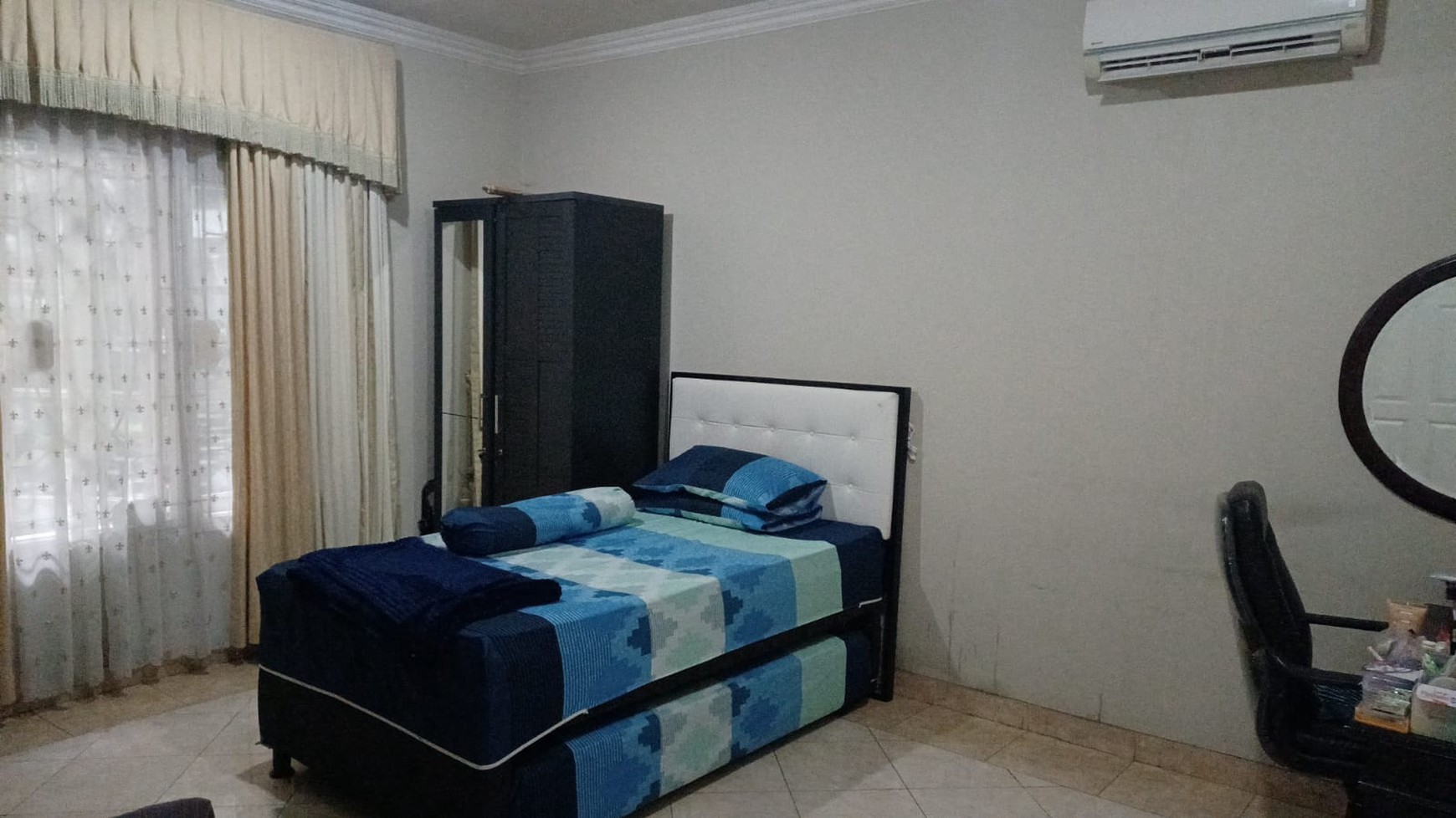 Rumah bagus di Perum Raffles Hills Cibubur Kota Depok