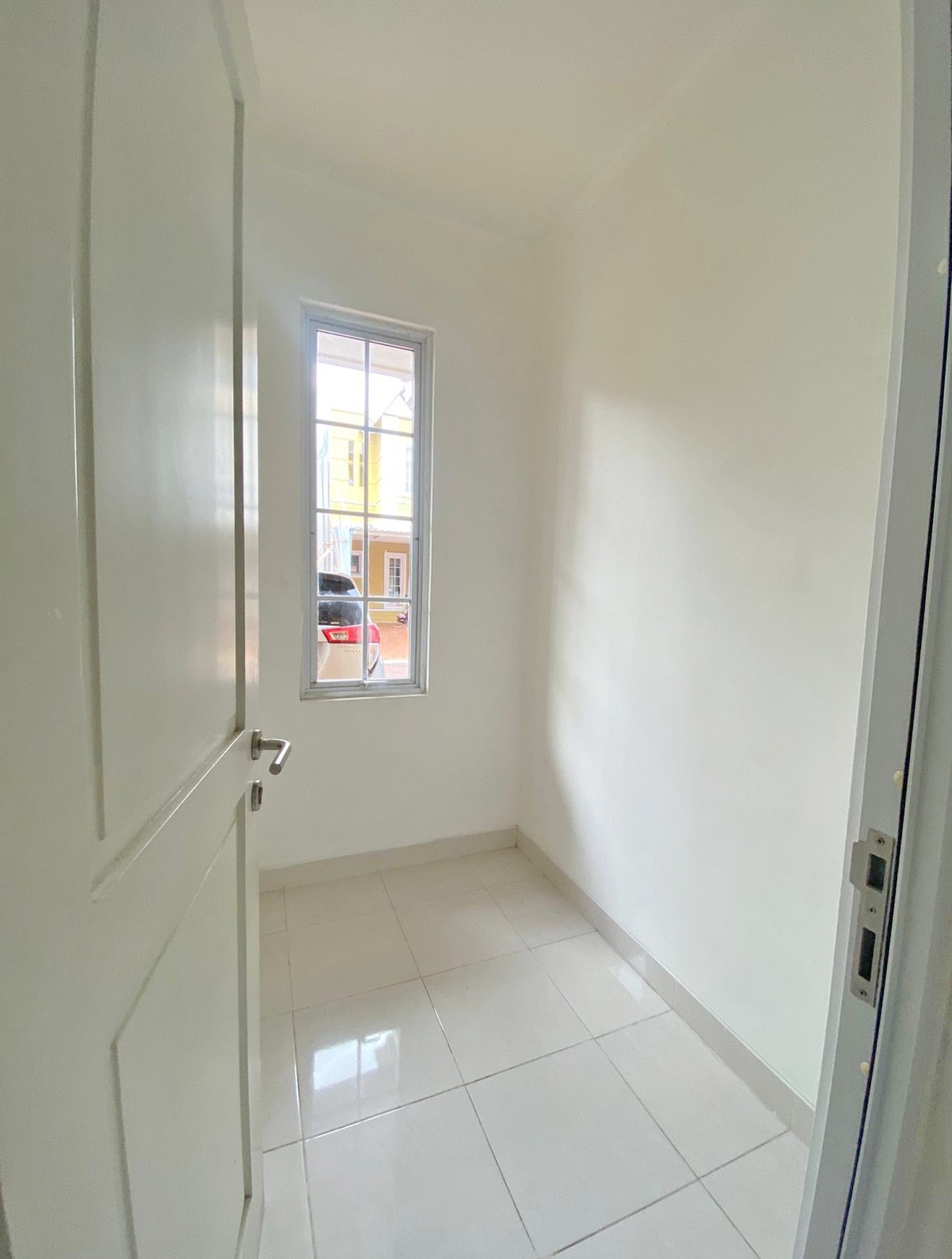 Dijual rumah 2 lantai di Malibu Village Gading Serpong