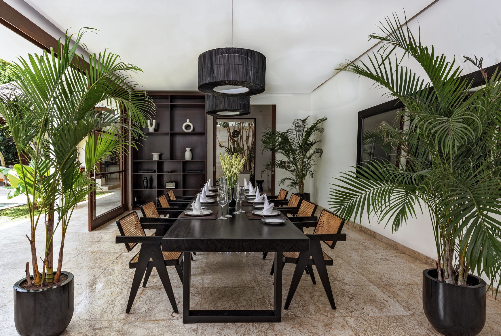Leasehold - Grand Luxury Villa on One of the Largest Beachside Plots In Petitenget, Seminyak