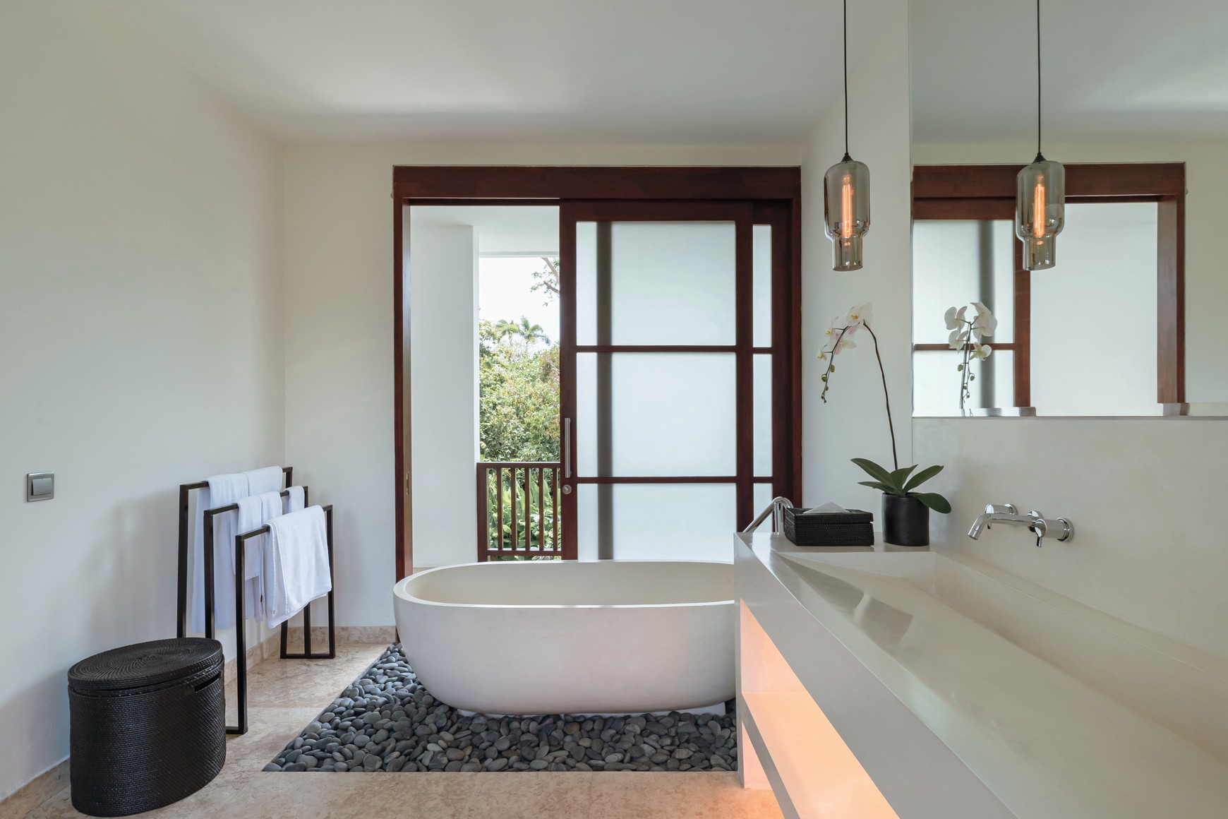 Leasehold - Grand Luxury Villa on One of the Largest Beachside Plots In Petitenget, Seminyak