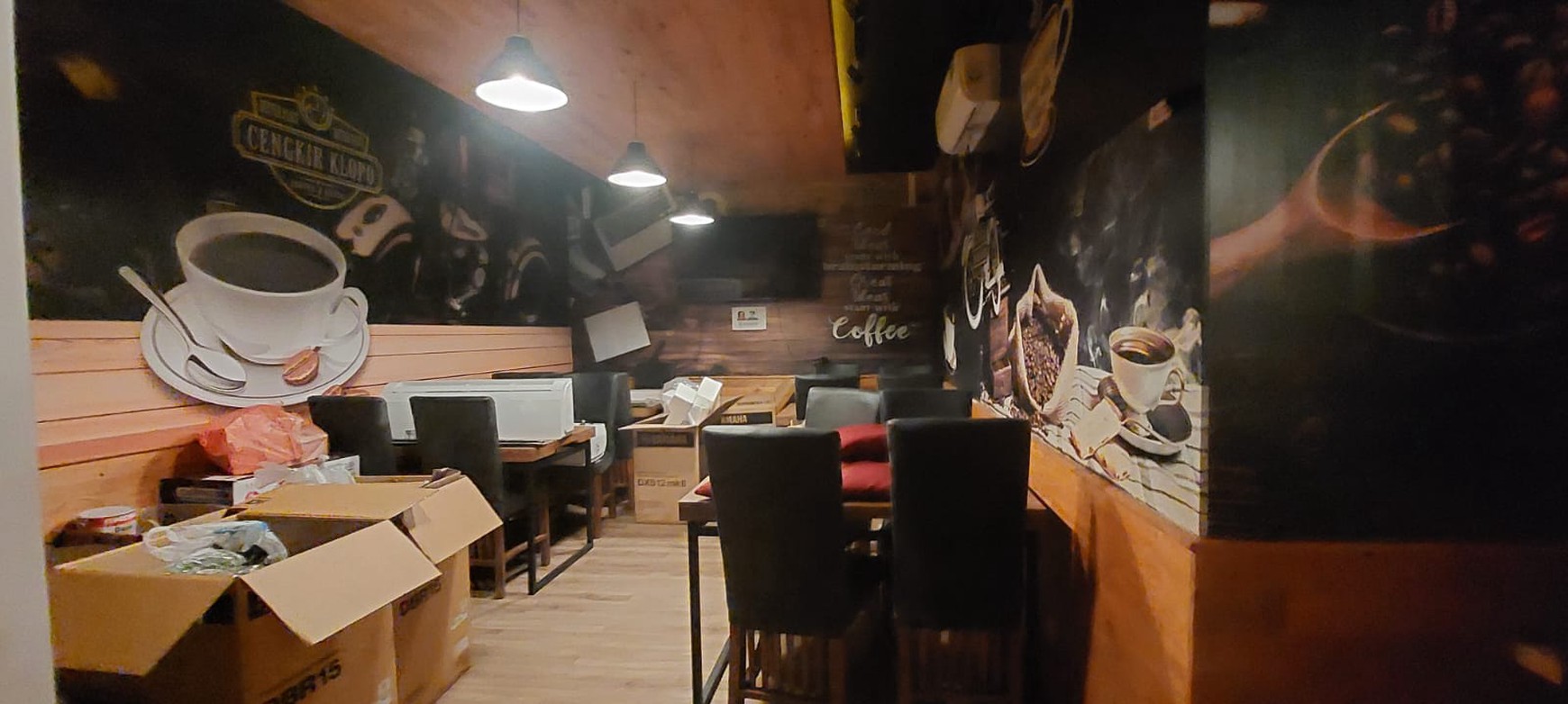 Ruko Strategis persatu Lantai Cocok untuk Resto di Bintaro