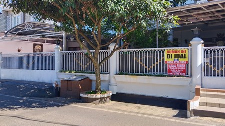 JUAL RUMAH 2 LANTAI NYAMAN DIKOTA BANDUNG LOKASI STRATEGIS 