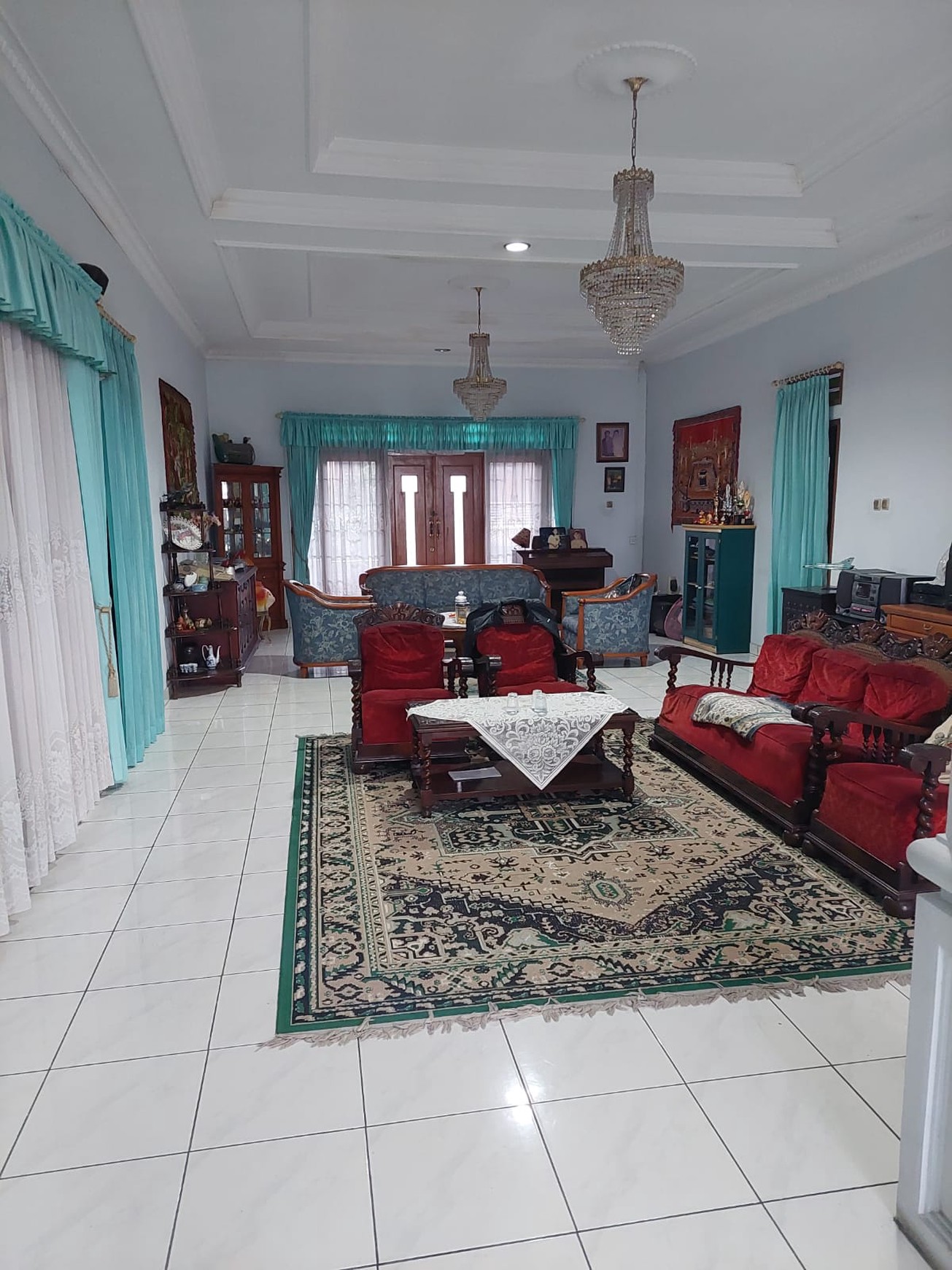 JUAL RUMAH 2 LANTAI NYAMAN DIKOTA BANDUNG LOKASI STRATEGIS
