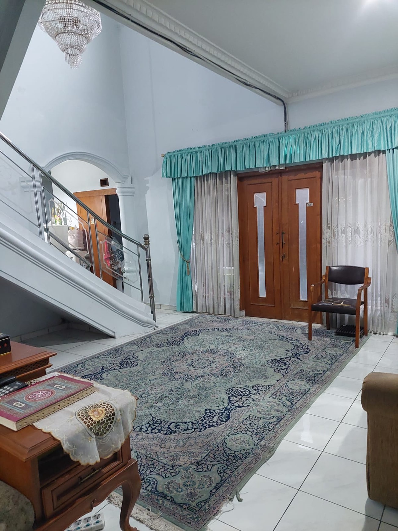 JUAL RUMAH 2 LANTAI NYAMAN DIKOTA BANDUNG LOKASI STRATEGIS