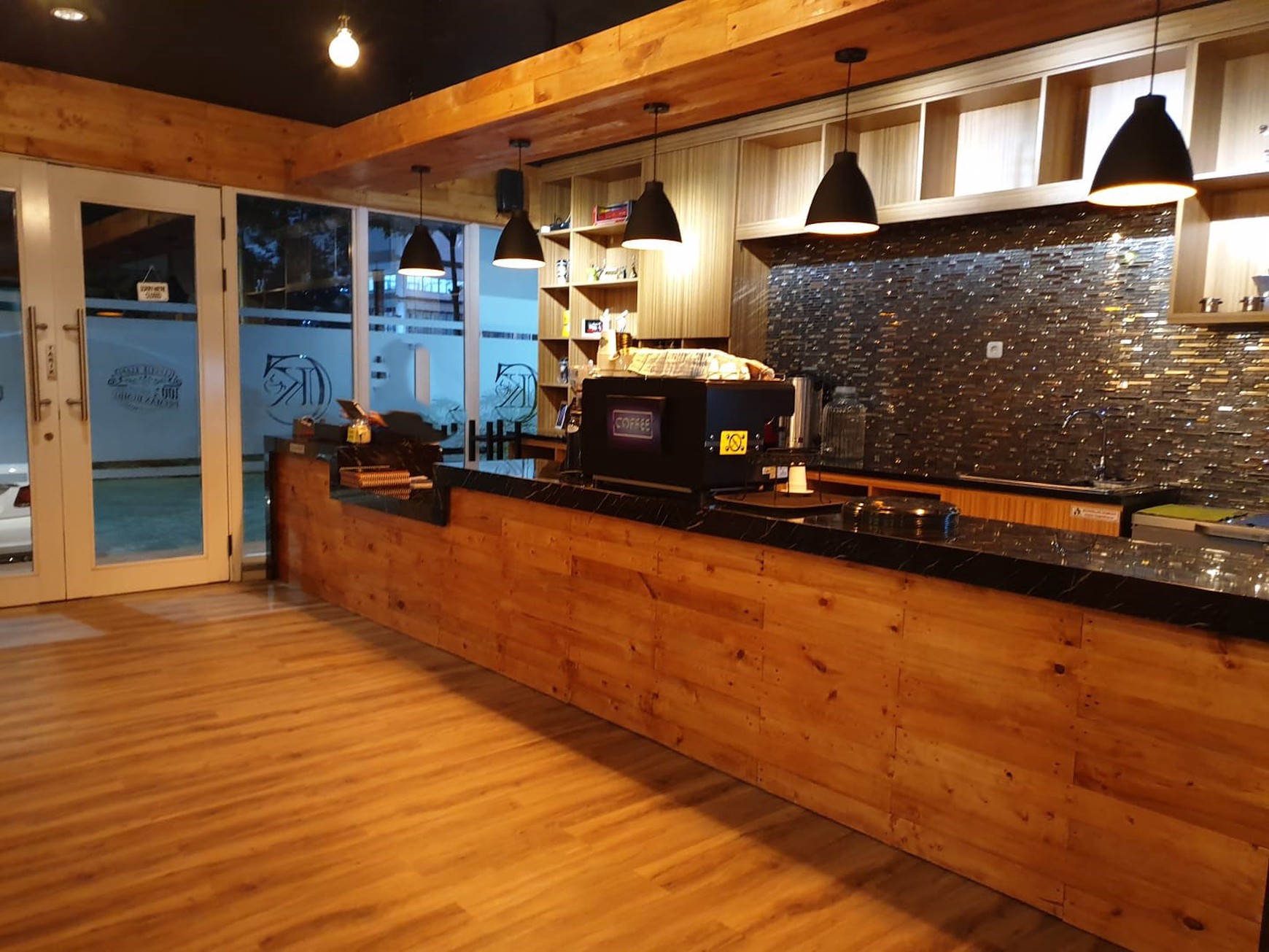 Ruko Strategis persatu Lantai Cocok untuk Resto di Bintaro