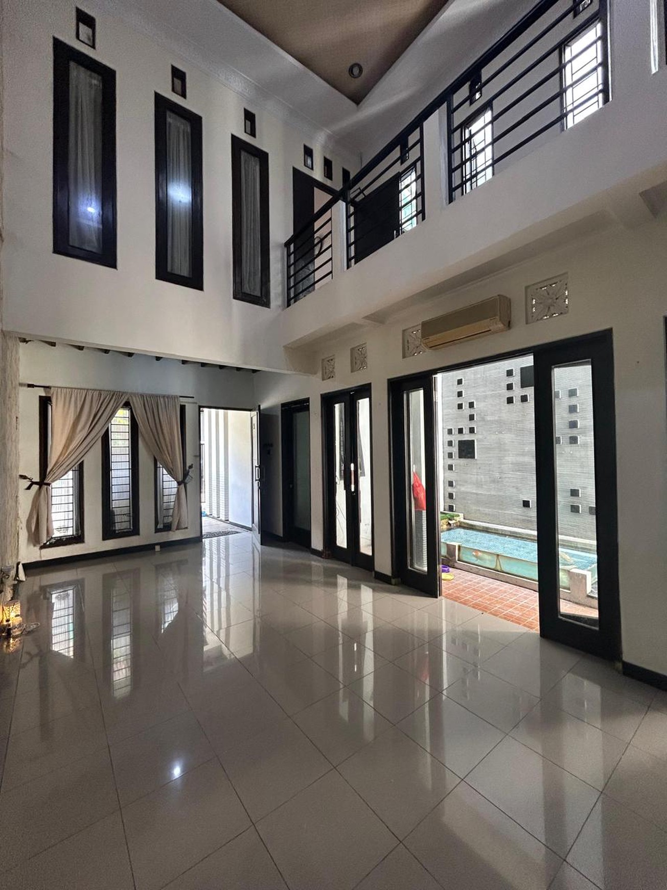 Dijual Rumah di Dalam Komplek Pondok Kelapa - Jakarta Timur