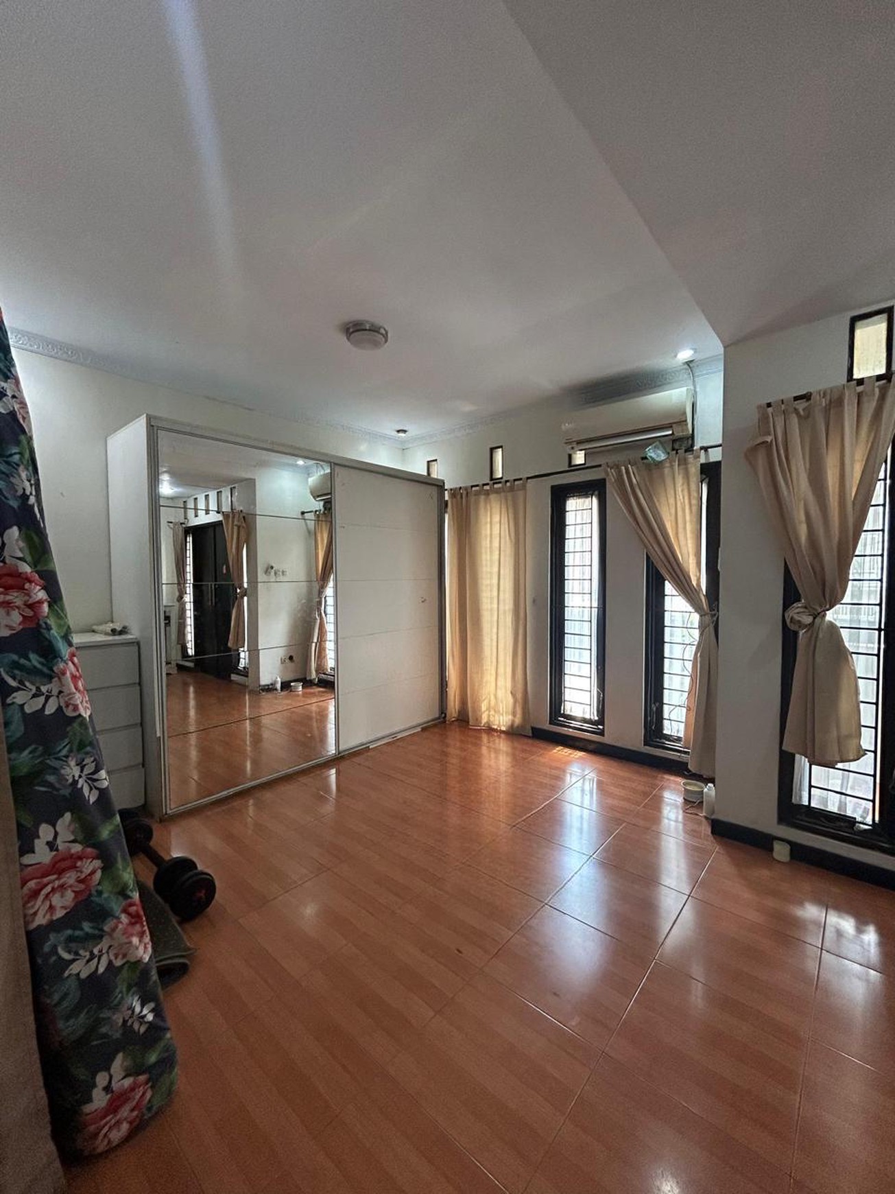 Dijual Rumah di Dalam Komplek Pondok Kelapa - Jakarta Timur