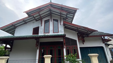 Rumah Tinggal Klasik Lokasi Dekat Pasar Kolombo Condongcatur Depok Sleman