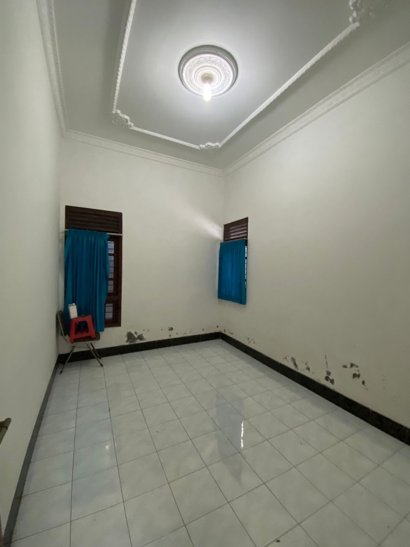 Rumah Tinggal Klasik Lokasi Dekat Pasar Kolombo Condongcatur Depok Sleman