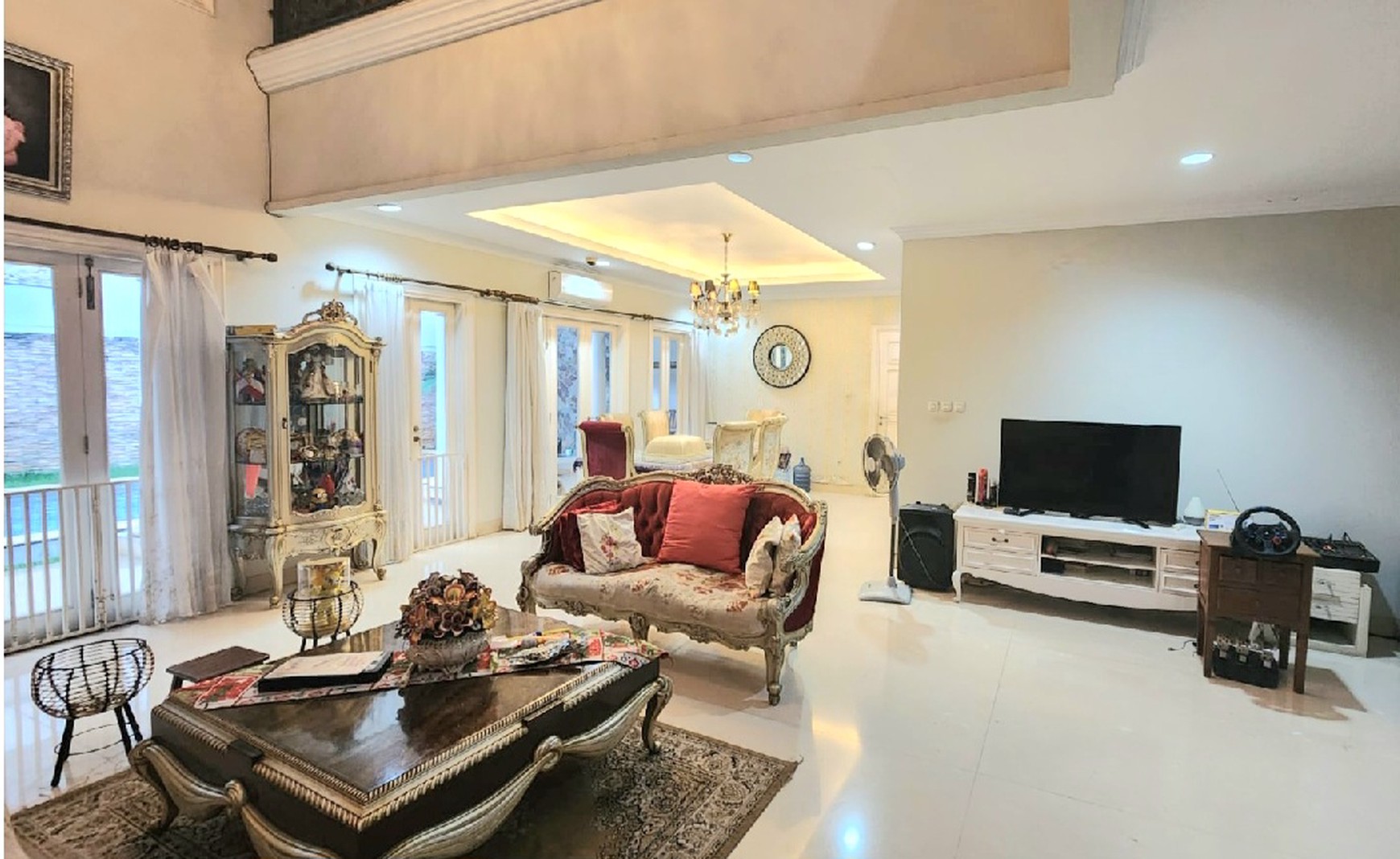 Rumah Raffles Hills, Cibubur