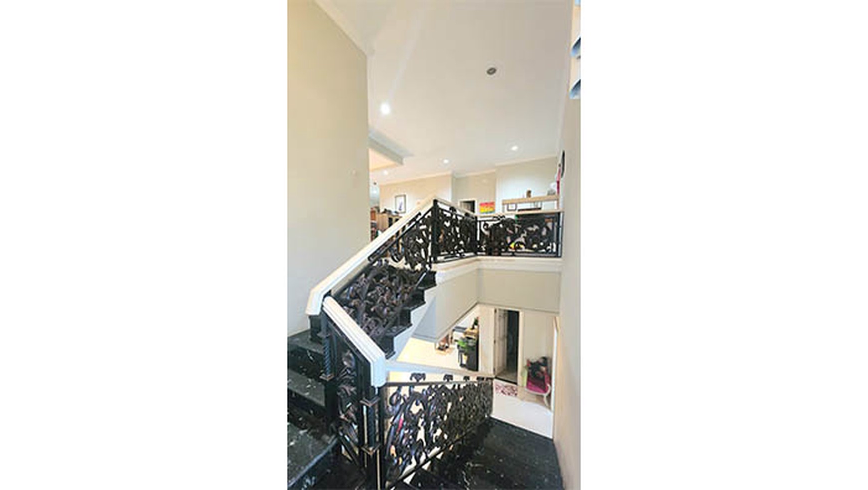 Rumah Raffles Hills, Cibubur