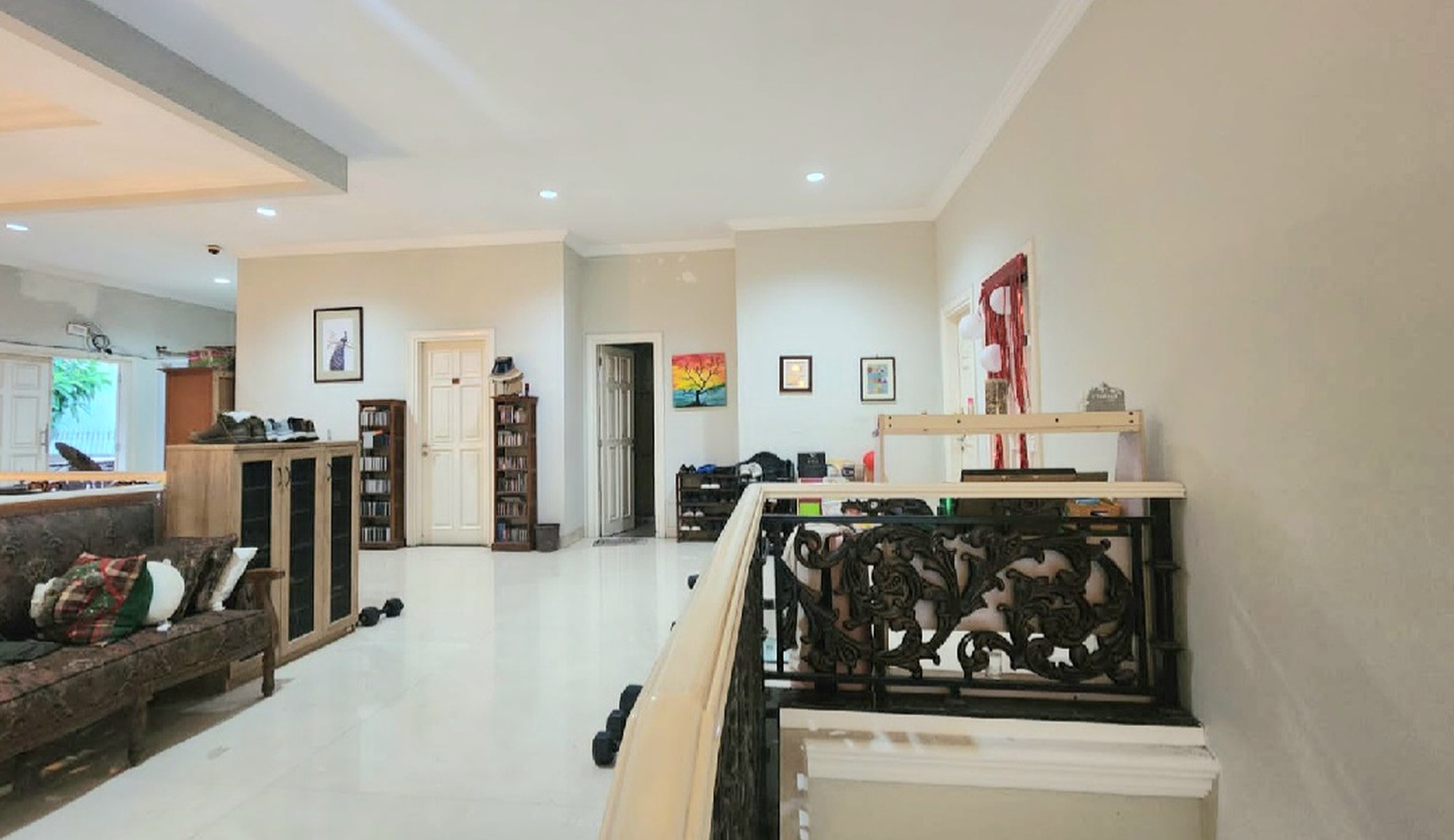 Rumah Raffles Hills, Cibubur