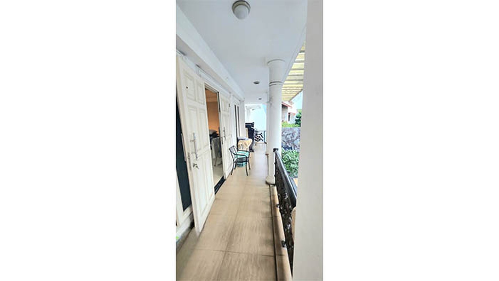 Rumah Raffles Hills, Cibubur