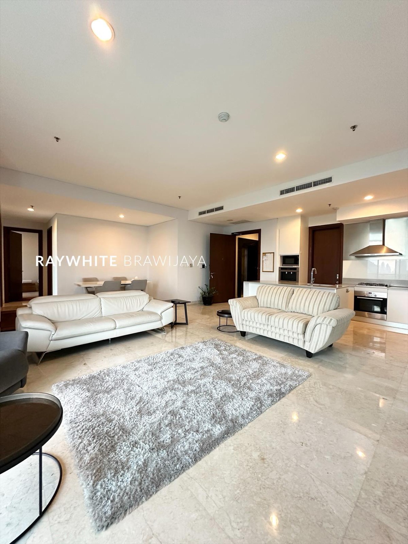 Apartement Essence Darmawangsa East Tower 3 BR