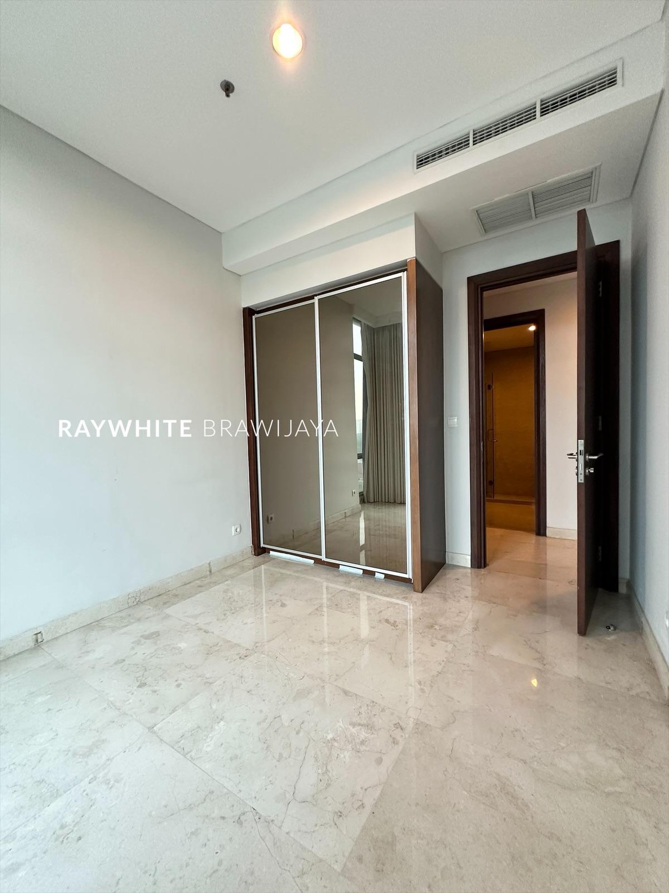 Apartement Essence Darmawangsa East Tower 3 BR