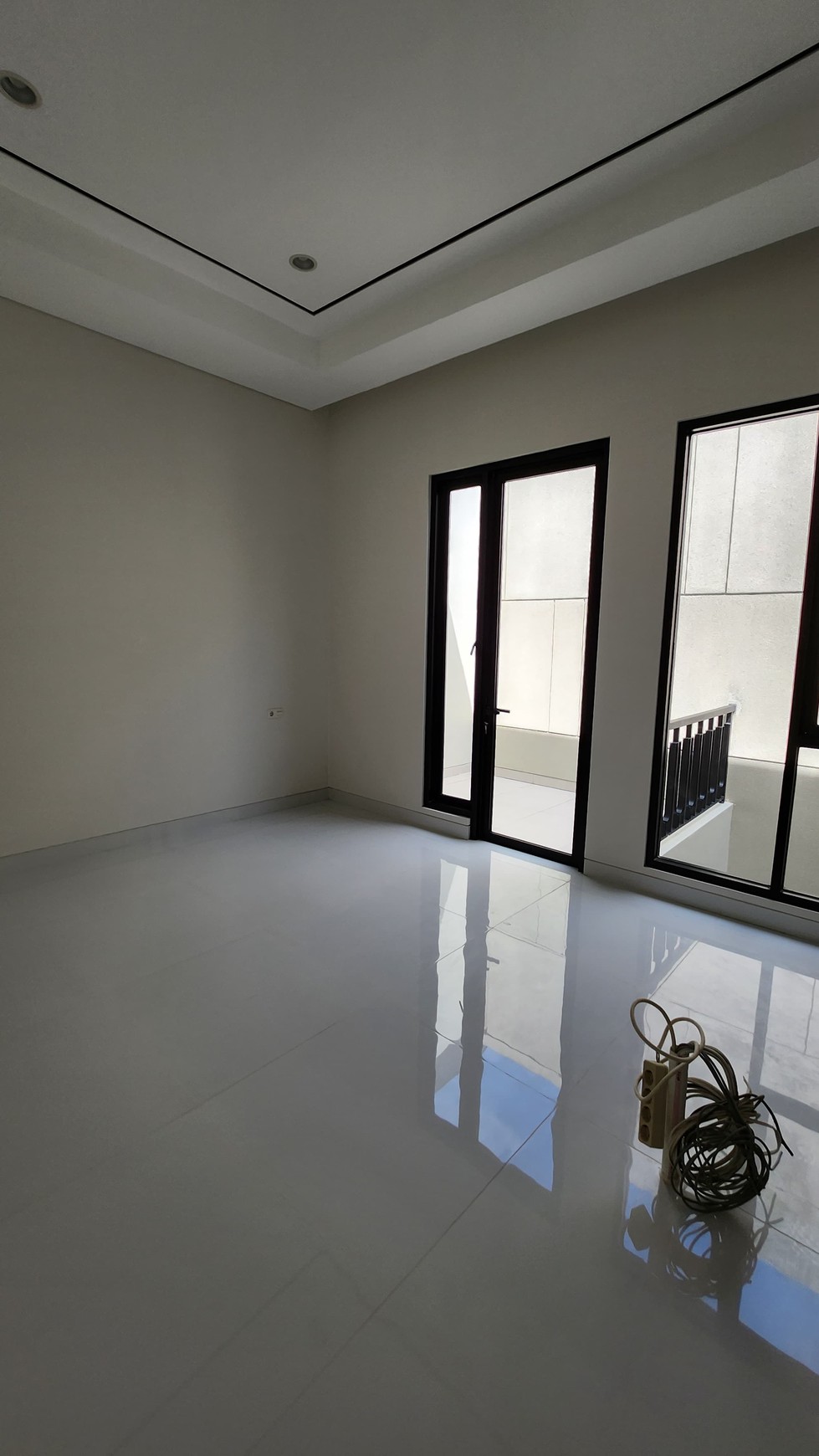 Dijual Rumah Baru Darmo Permai Selatan Surabaya dekat Citraland, Pakuwon Mall, HR.Muhammad, Madame Chang