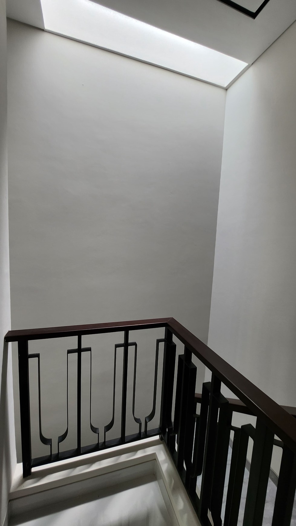 Dijual Rumah Baru Darmo Permai Selatan Surabaya dekat Citraland, Pakuwon Mall, HR.Muhammad, Madame Chang