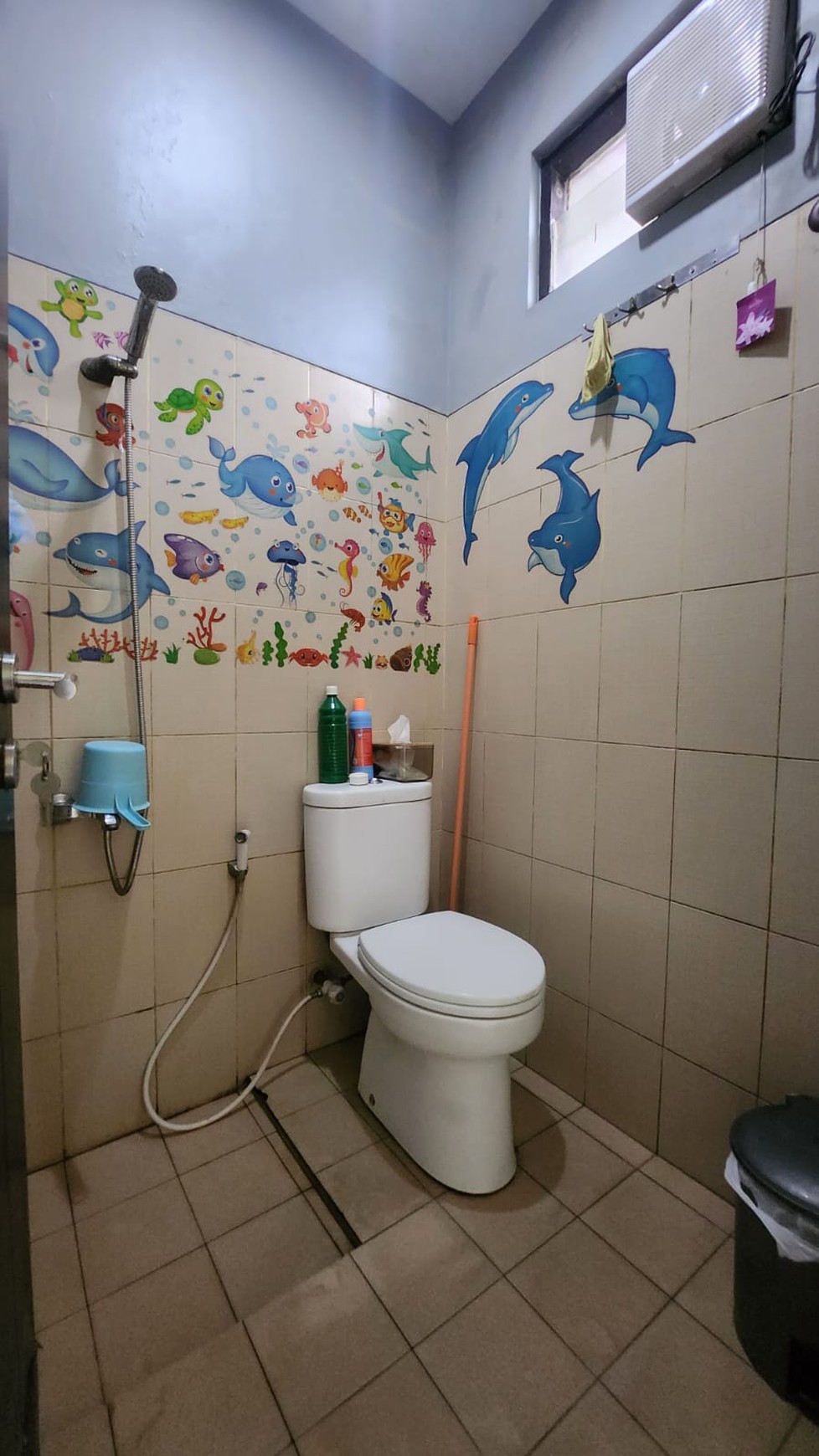 Rumah 2,5 Lantai Minimalis Modern di Cluster Prive Ciwaruga, Bandung Barat