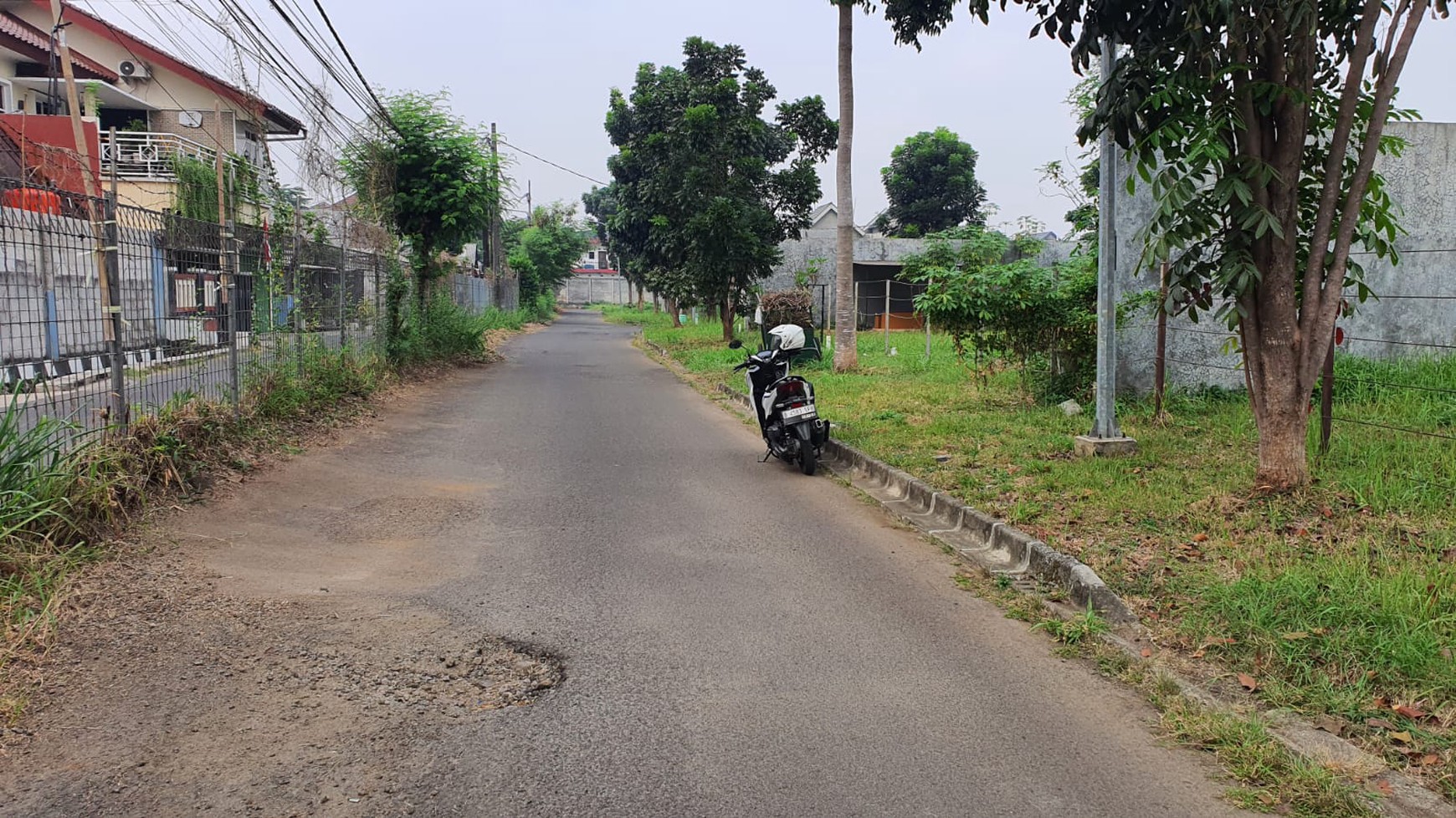 Tanah Luas Dalam Komplek di Jagakarsa Cocok Untuk Townhouse