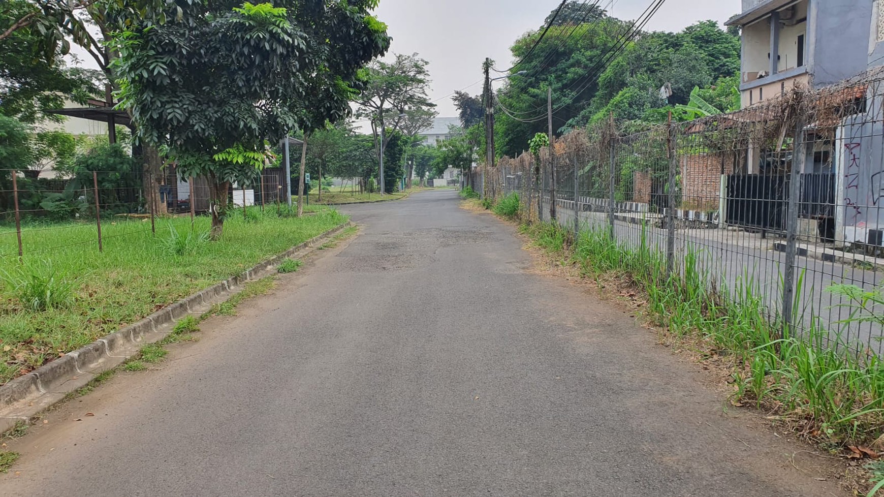 Tanah Luas Dalam Komplek di Jagakarsa Cocok Untuk Townhouse