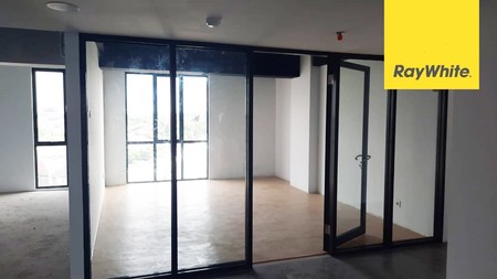 Dijual Kantor Modern Di Royal 55 Surabaya