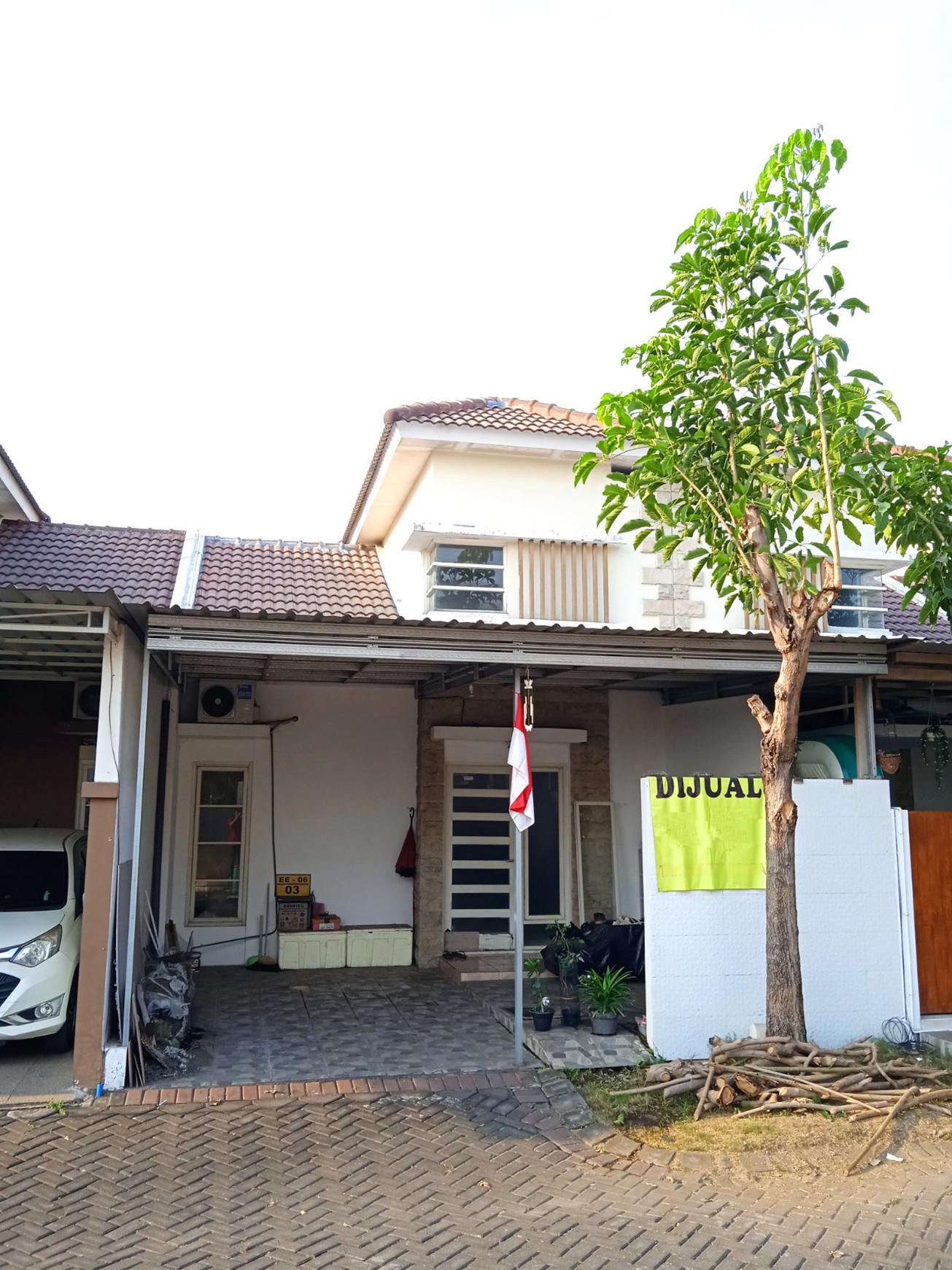 Rumah Dijual di Puri Surya Jaya - 2 Kamar Tidur, Full Fasilitas, Lokasi Strategis