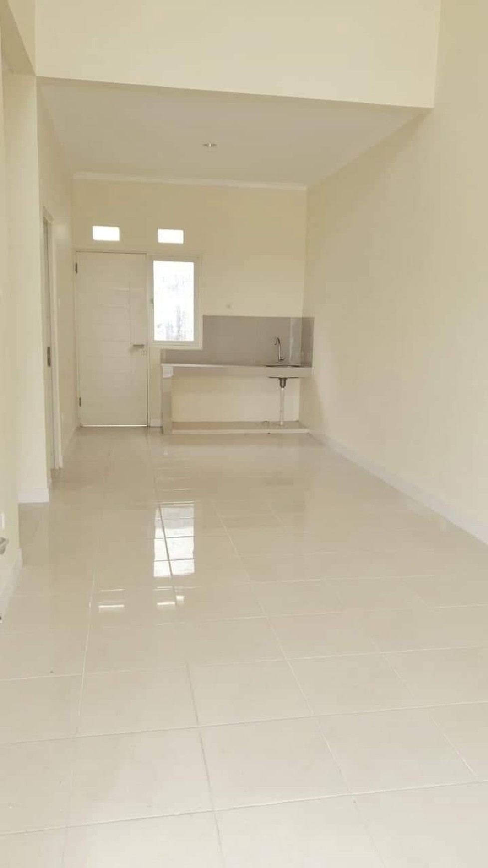 Rumah Dijual di Puri Surya Jaya - 2 Kamar Tidur, Full Fasilitas, Lokasi Strategis