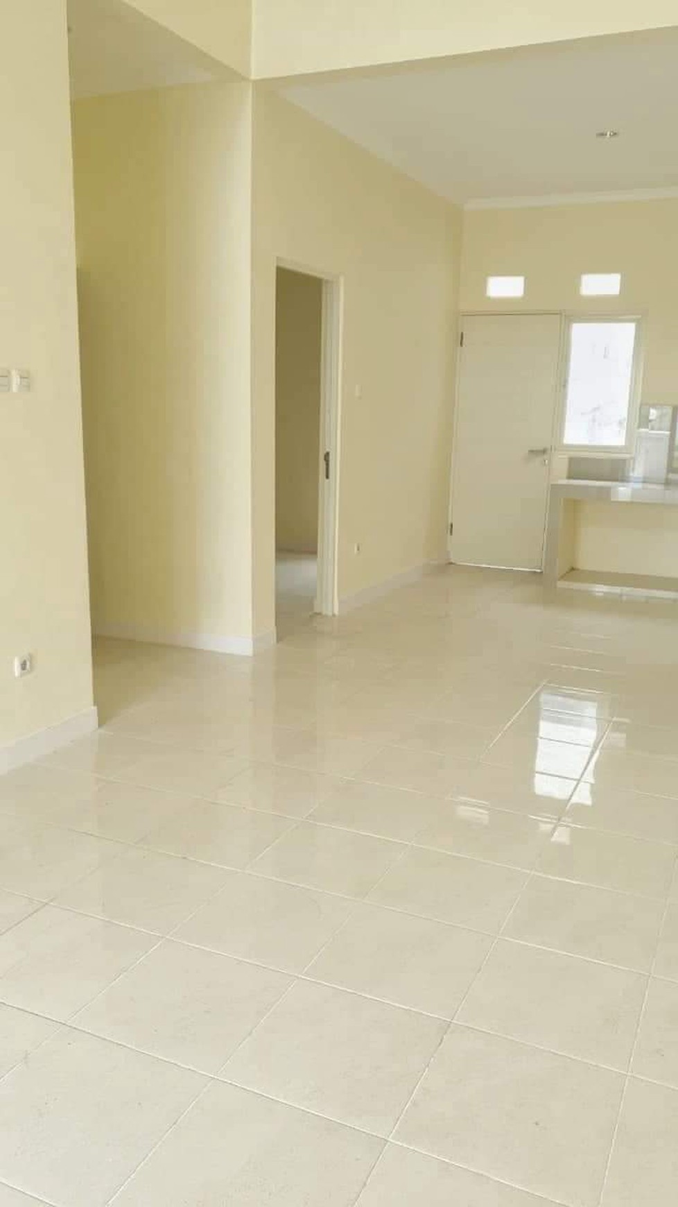 Rumah Dijual di Puri Surya Jaya - 2 Kamar Tidur, Full Fasilitas, Lokasi Strategis