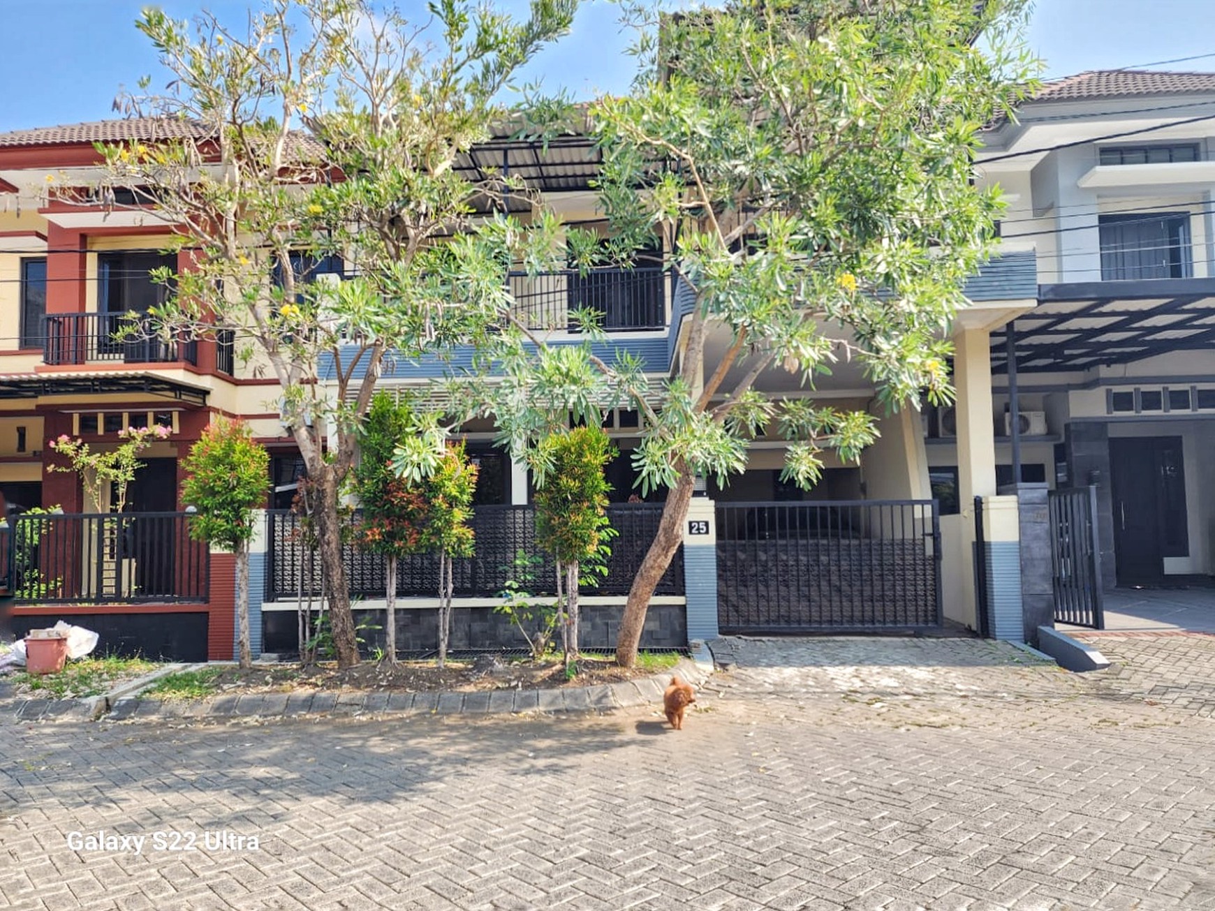 Dijual Rumah Mewah Fully Furnished Dekat Sport Club, Pondok Candra Sidoarjo - SHM, Luas 162/168 m²