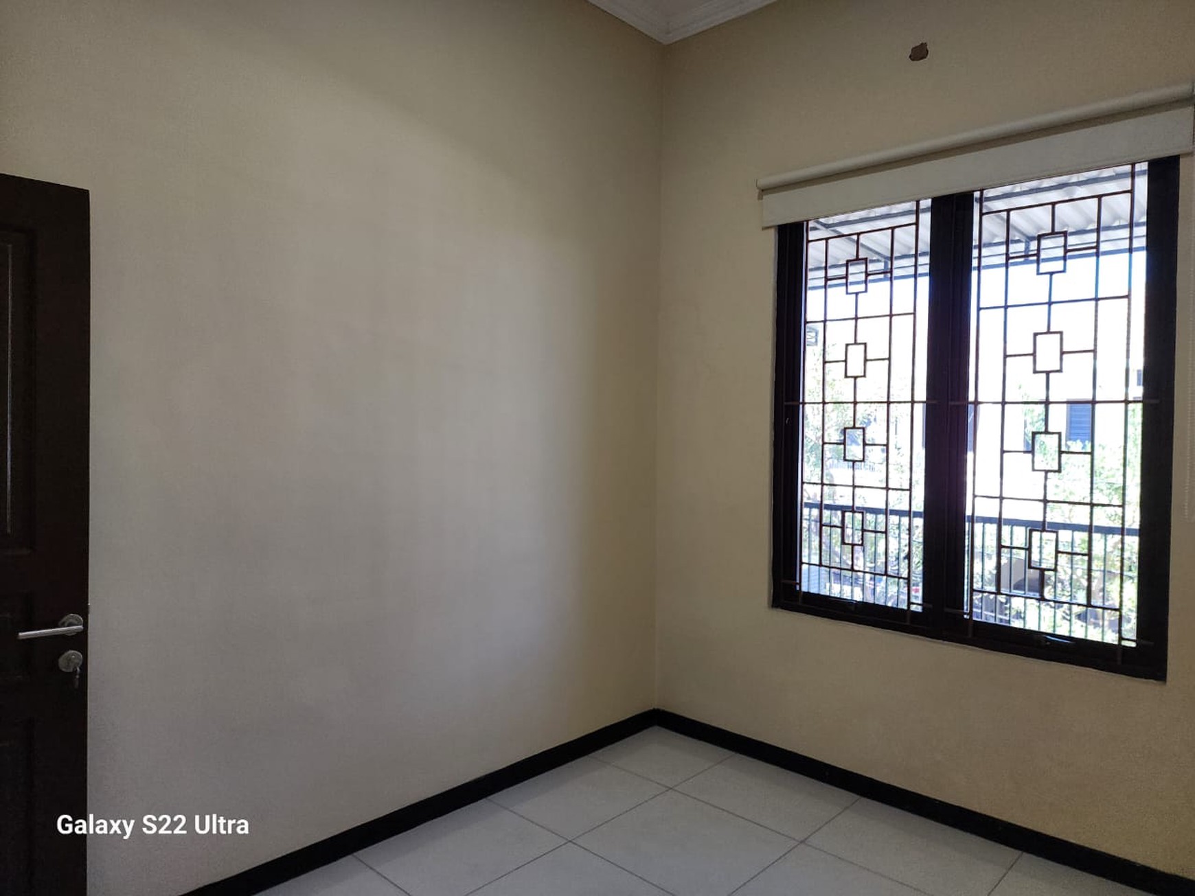 Dijual Rumah Mewah Fully Furnished Dekat Sport Club, Pondok Candra Sidoarjo - SHM, Luas 162/168 m²