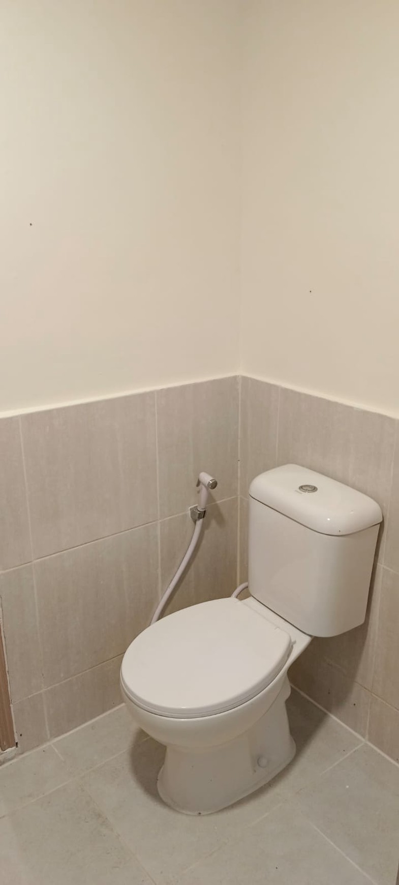 APARTEMEN EKSKLUSIF OVERTON MEIKARTA - 3BR UNFURNISHED