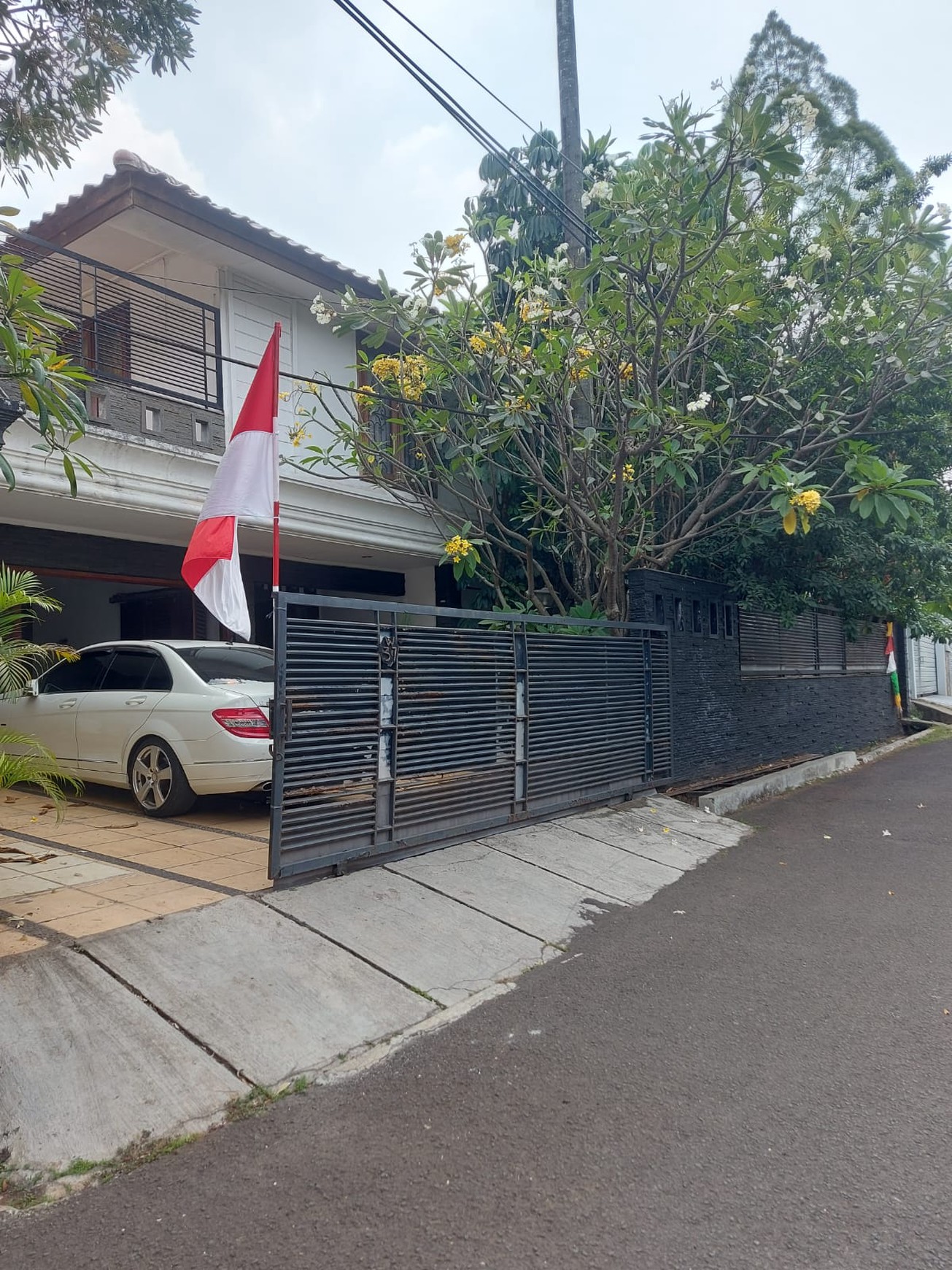 Di Jual Rumah di Jalan Hanglekir Senayan Lokasi Strategys