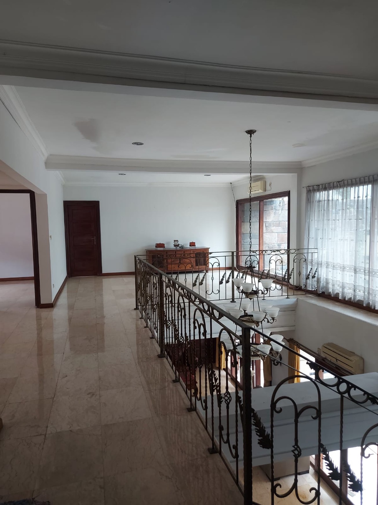 Di Jual Rumah di Jalan Hanglekir Senayan Lokasi Strategys