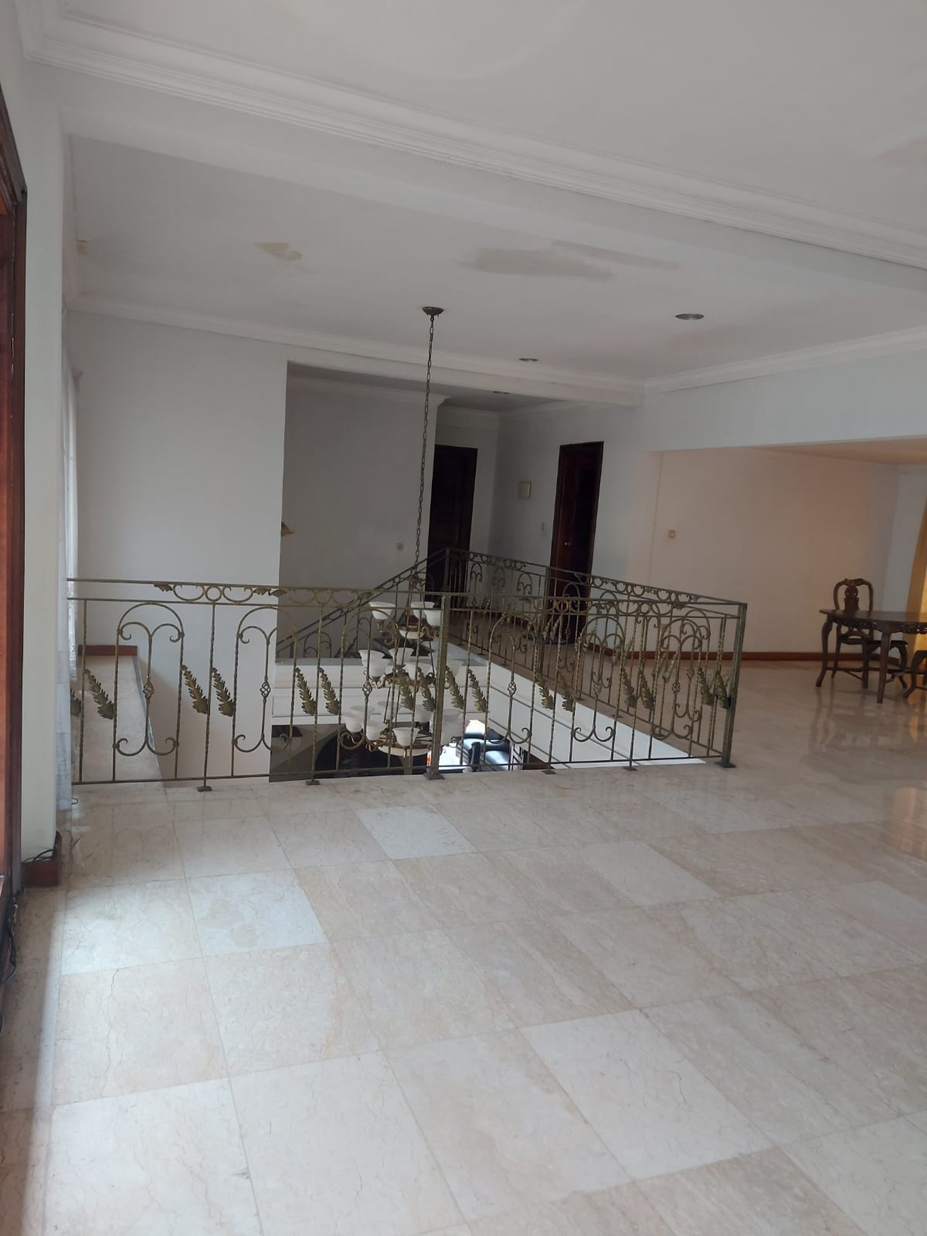 Di Jual Rumah di Jalan Hanglekir Senayan Lokasi Strategys