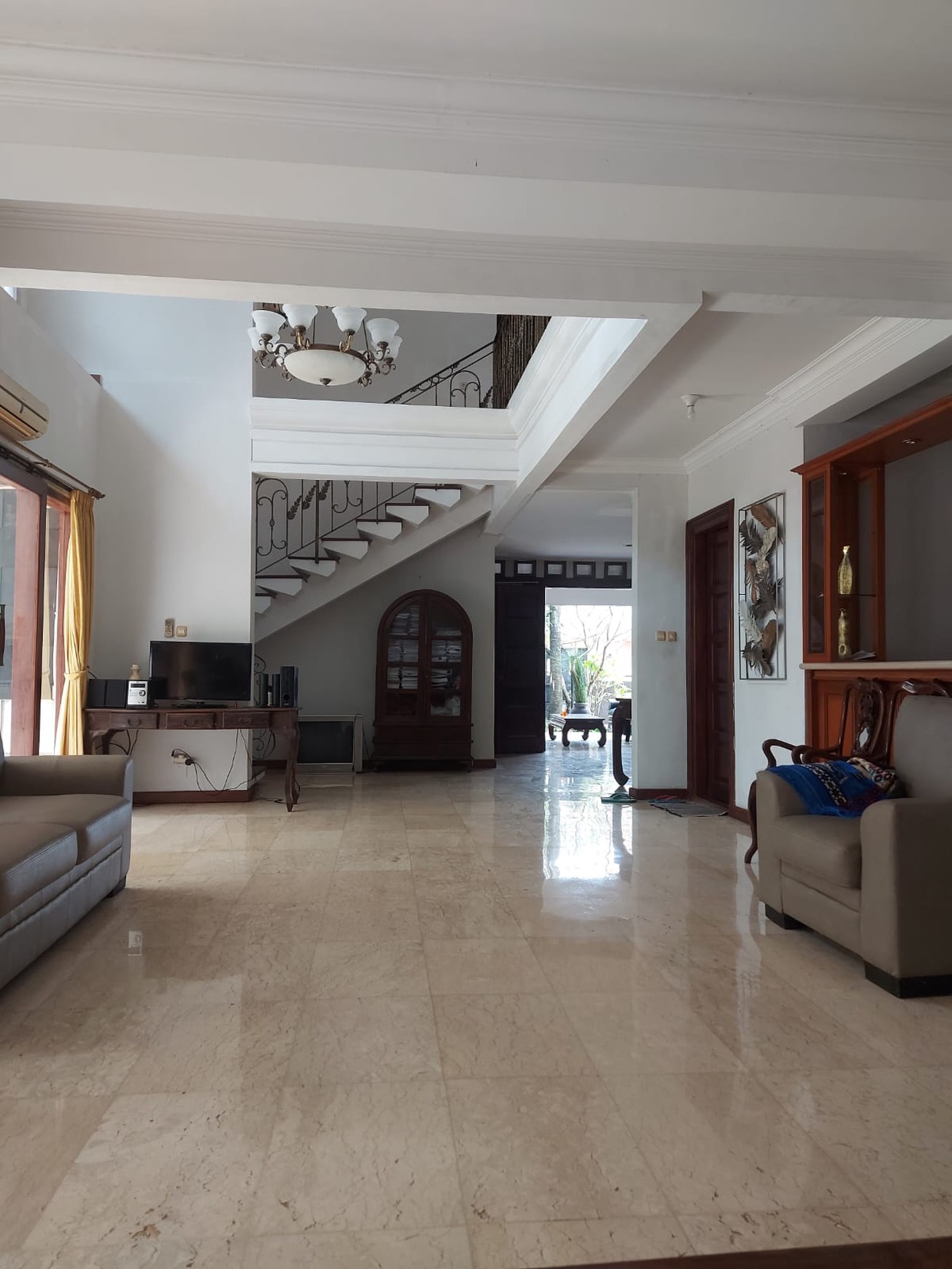 Di Jual Rumah di Jalan Hanglekir Senayan Lokasi Strategys