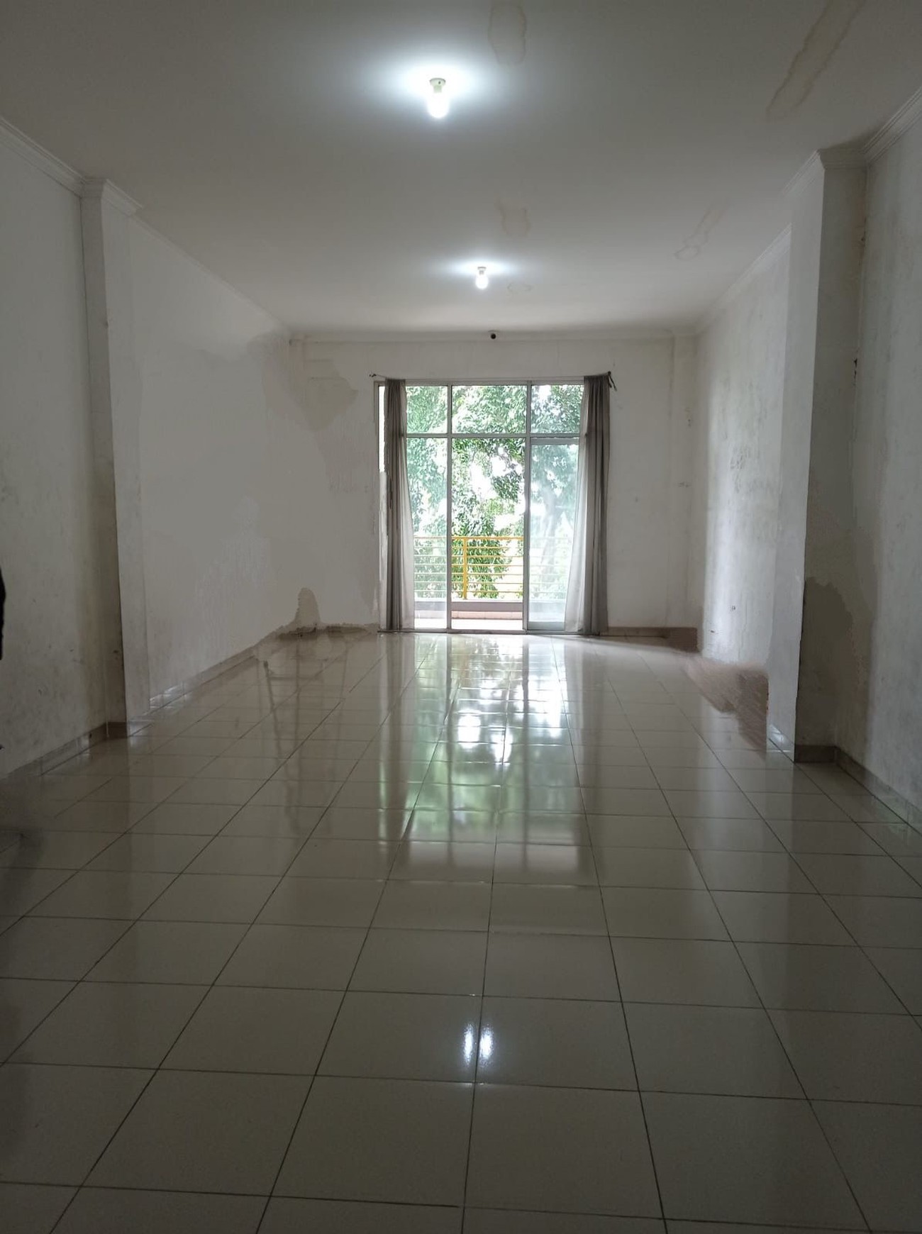 Disewakan Ruko Strategis Slipi Pal Merah