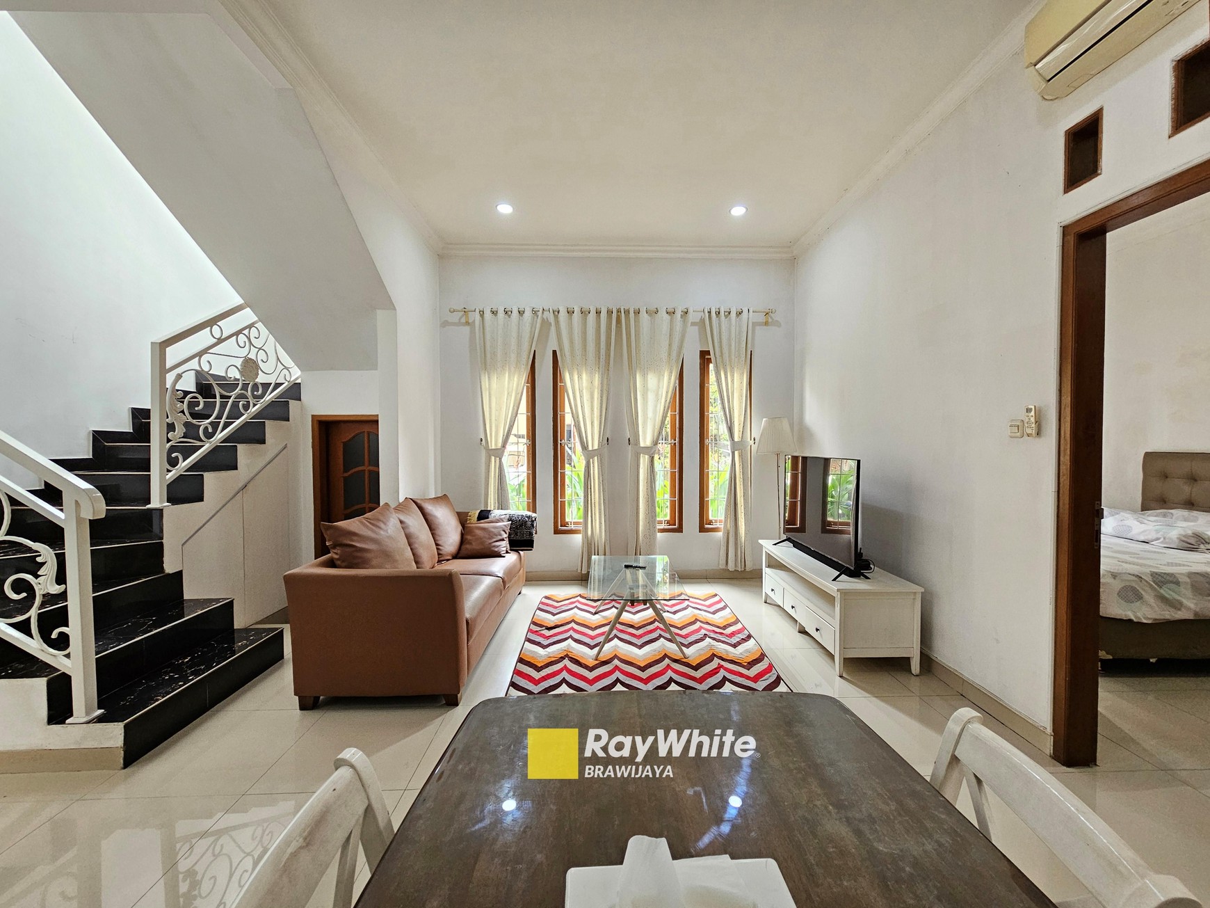 Rumah di Kebagusan, Jakarta Selatan, dalam Cluster, Furnished, 3 km ke Tol JORR