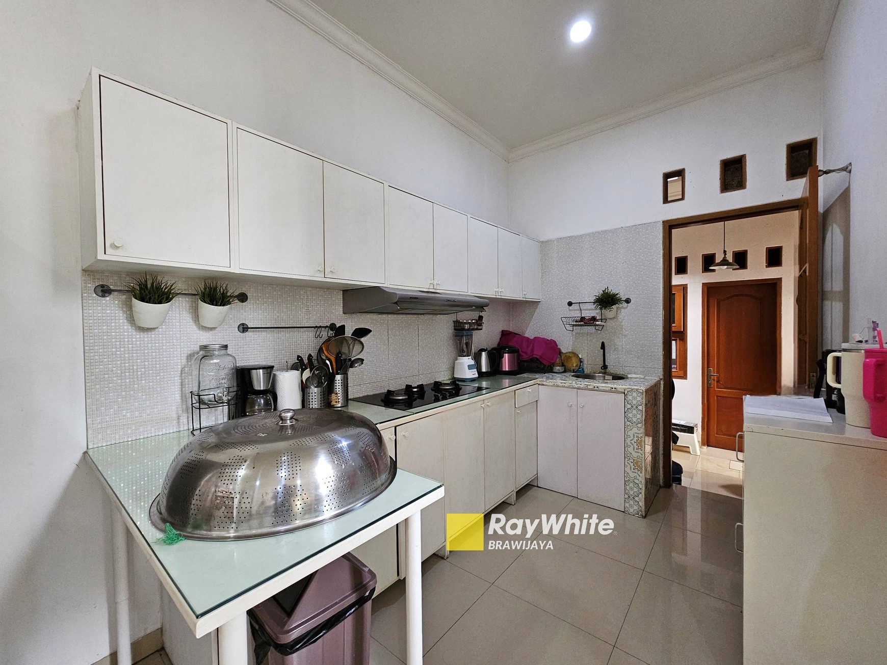 Rumah di Kebagusan, Jakarta Selatan, dalam Cluster, Furnished, 3 km ke Tol JORR