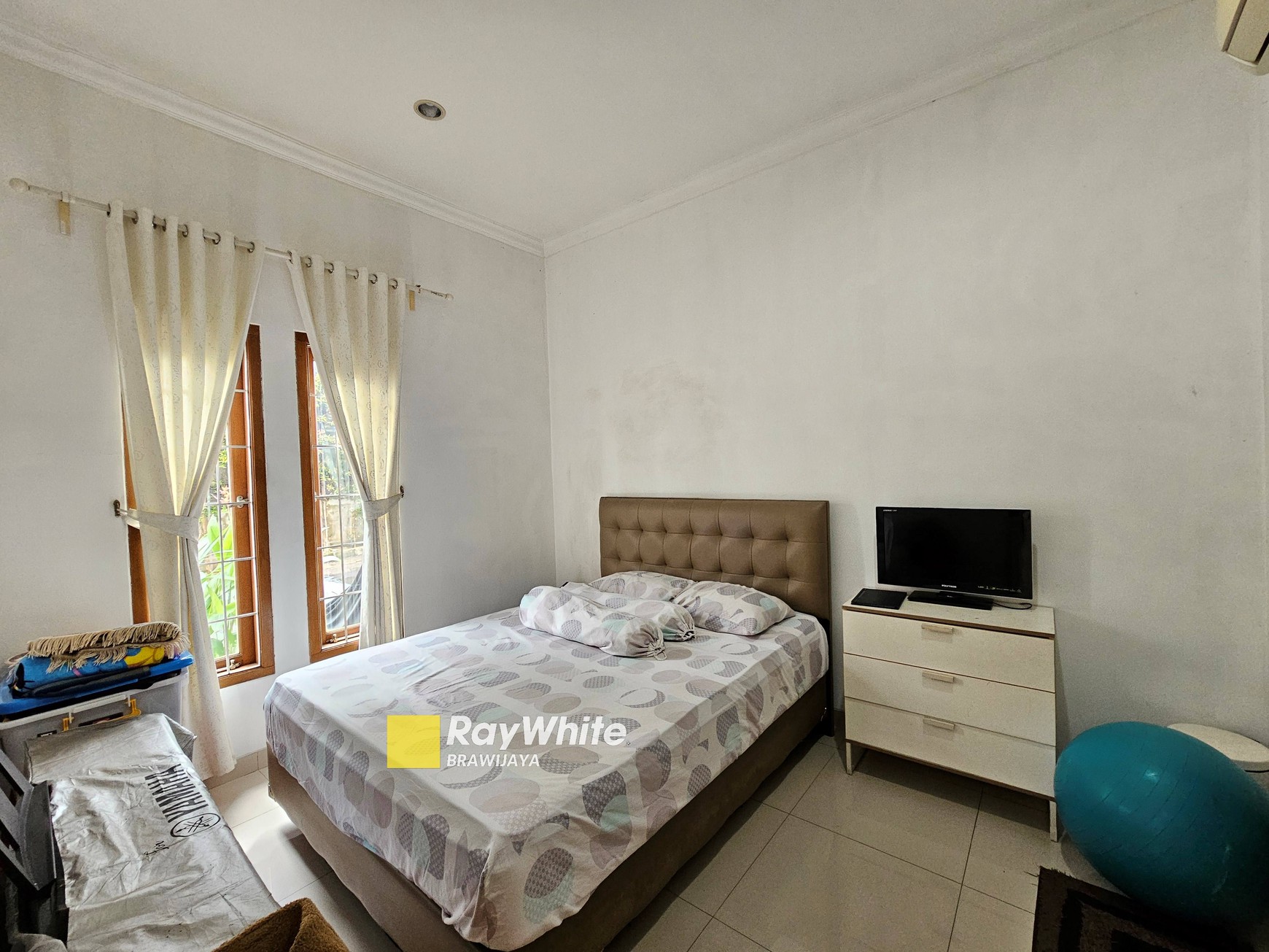 Rumah di Kebagusan, Jakarta Selatan, dalam Cluster, Furnished, 3 km ke Tol JORR