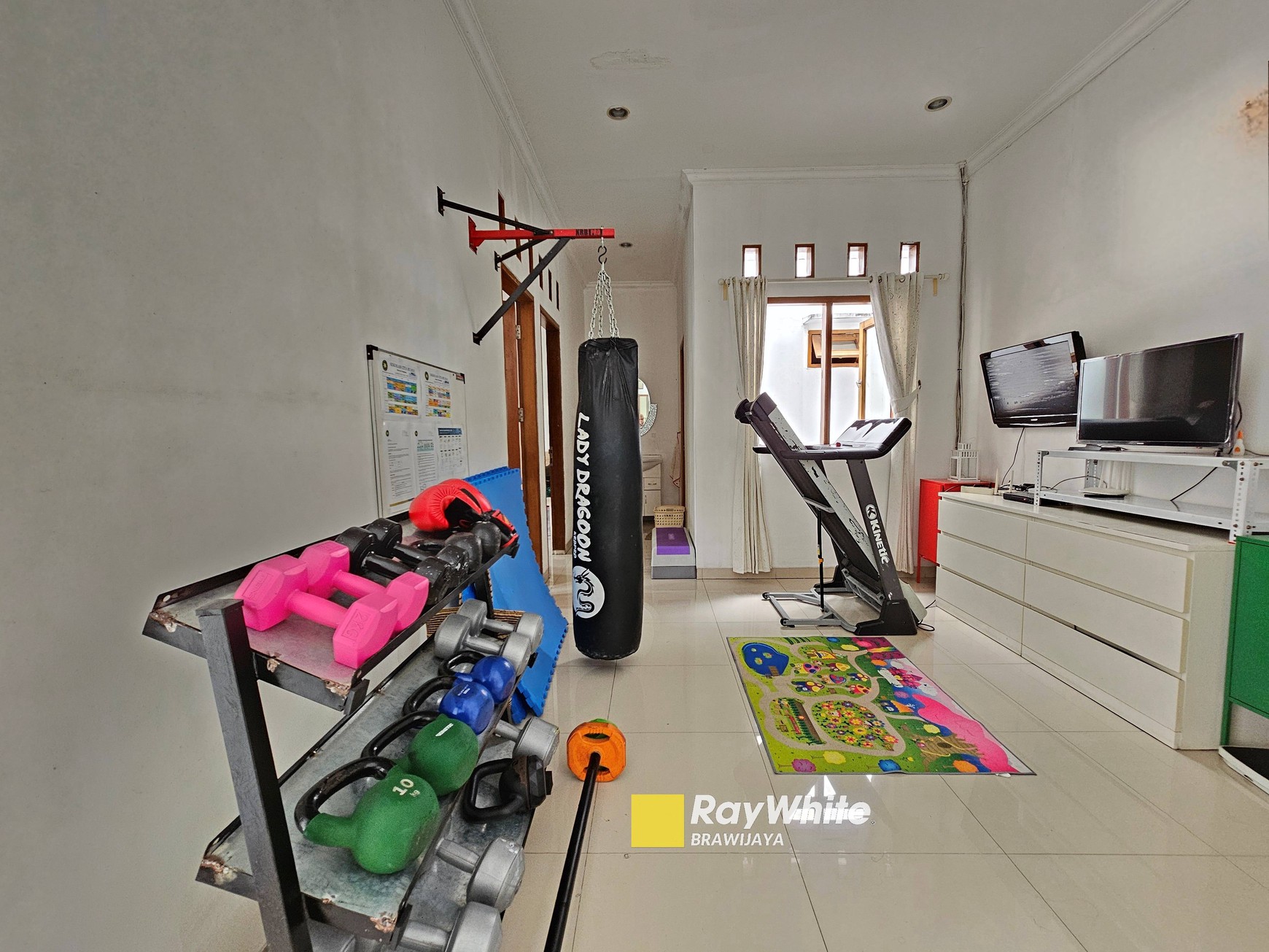 Rumah di Kebagusan, Jakarta Selatan, dalam Cluster, Furnished, 3 km ke Tol JORR