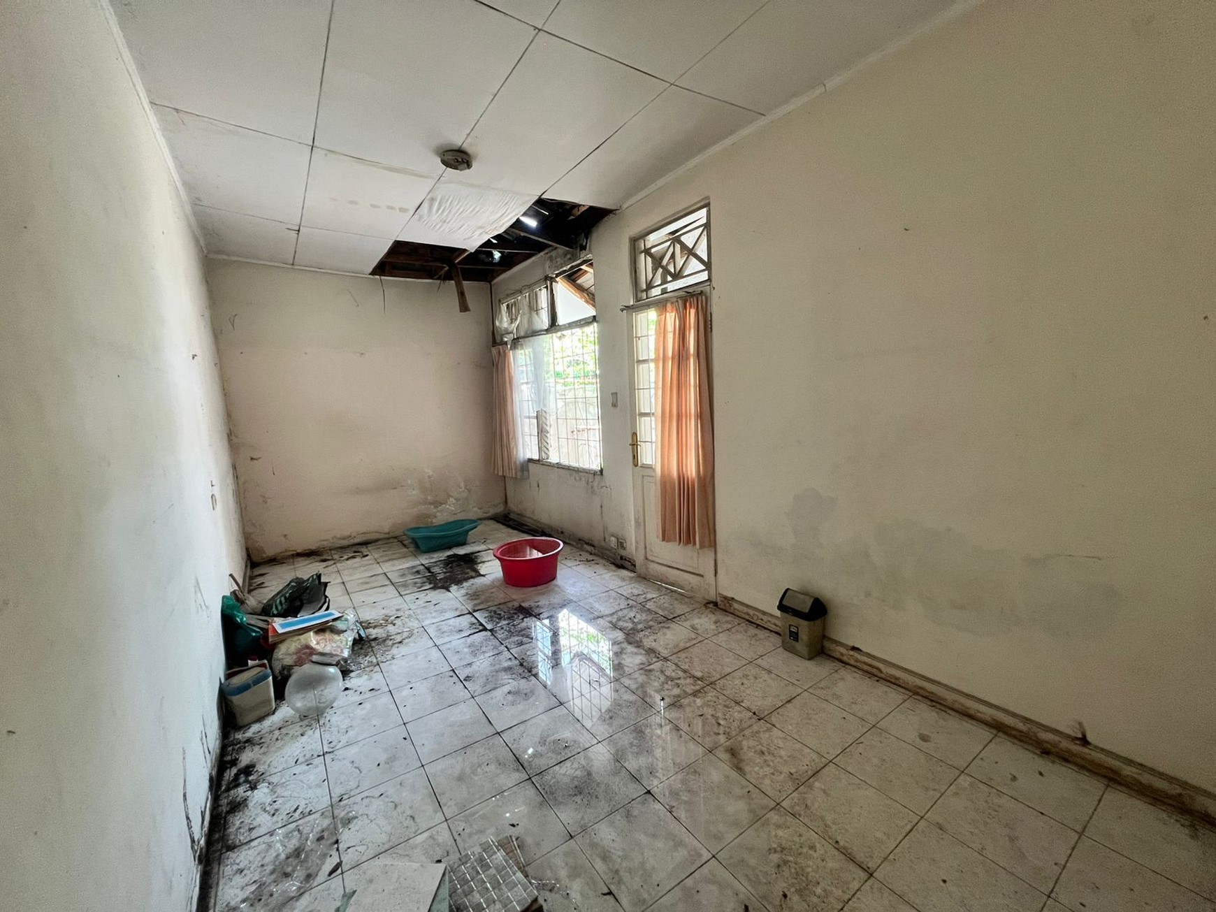 Rumah Hitung Tanah Area Cipete