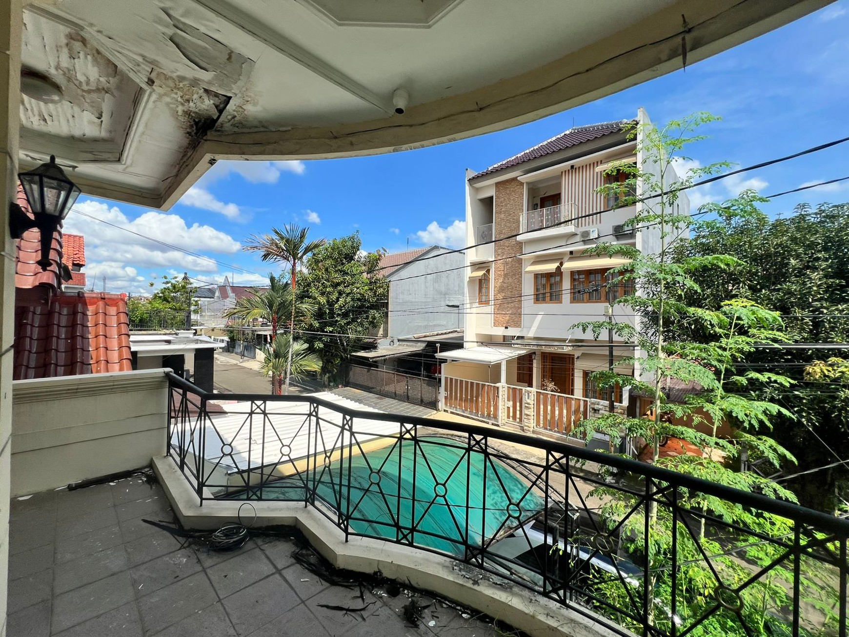 Rumah Hitung Tanah Area Cipete