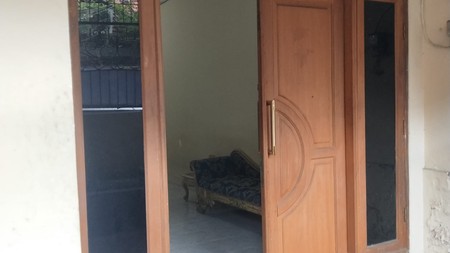 Rumah Disewakan di Jalan Wahid Hasyim Menteng.
