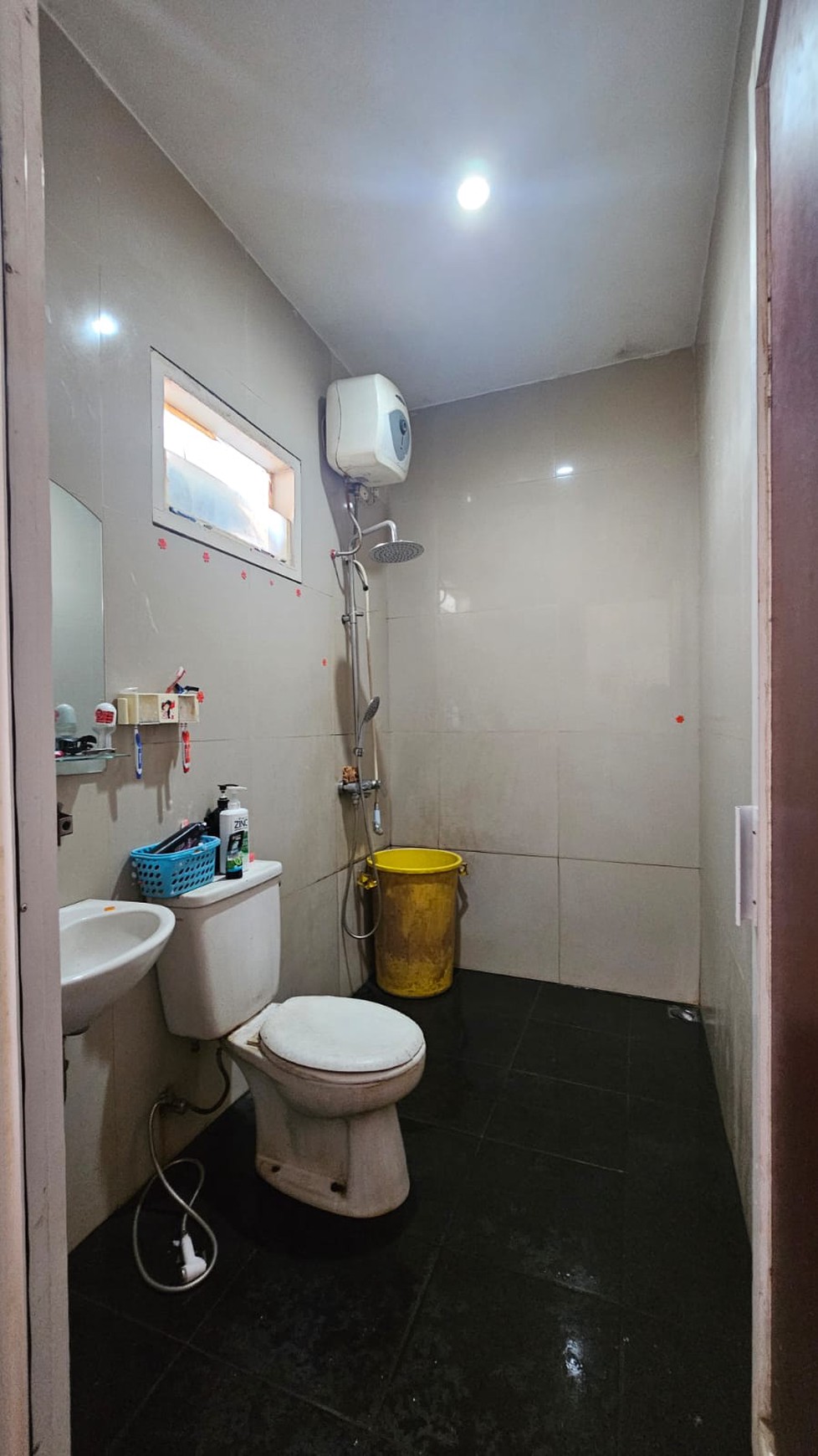 Rumah 2 Lantai Minimalis Siap Huni dan Lokasi Strategis @Ciputat.
