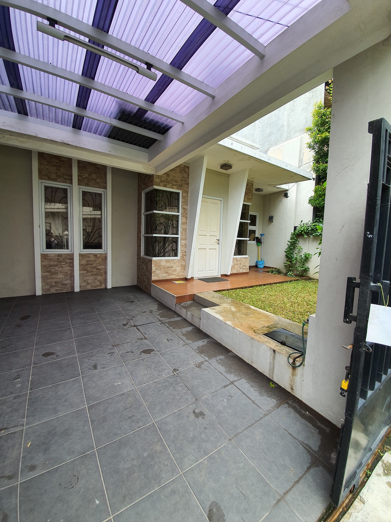 Rumah Siap Huni dengan Hunian Nyaman @Bintaro