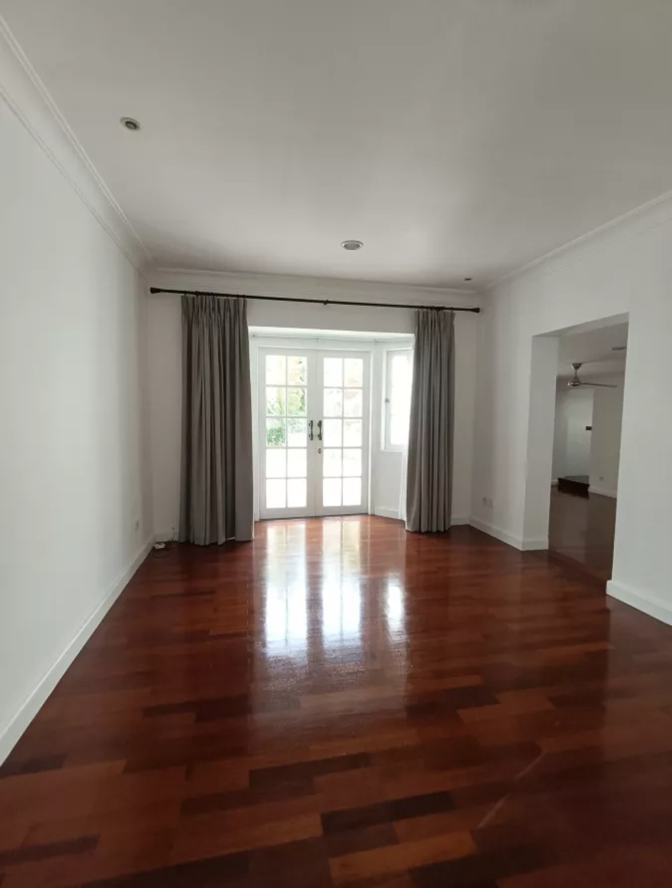 Luxury House In Compound With American Style At Kemang, South Jakarta